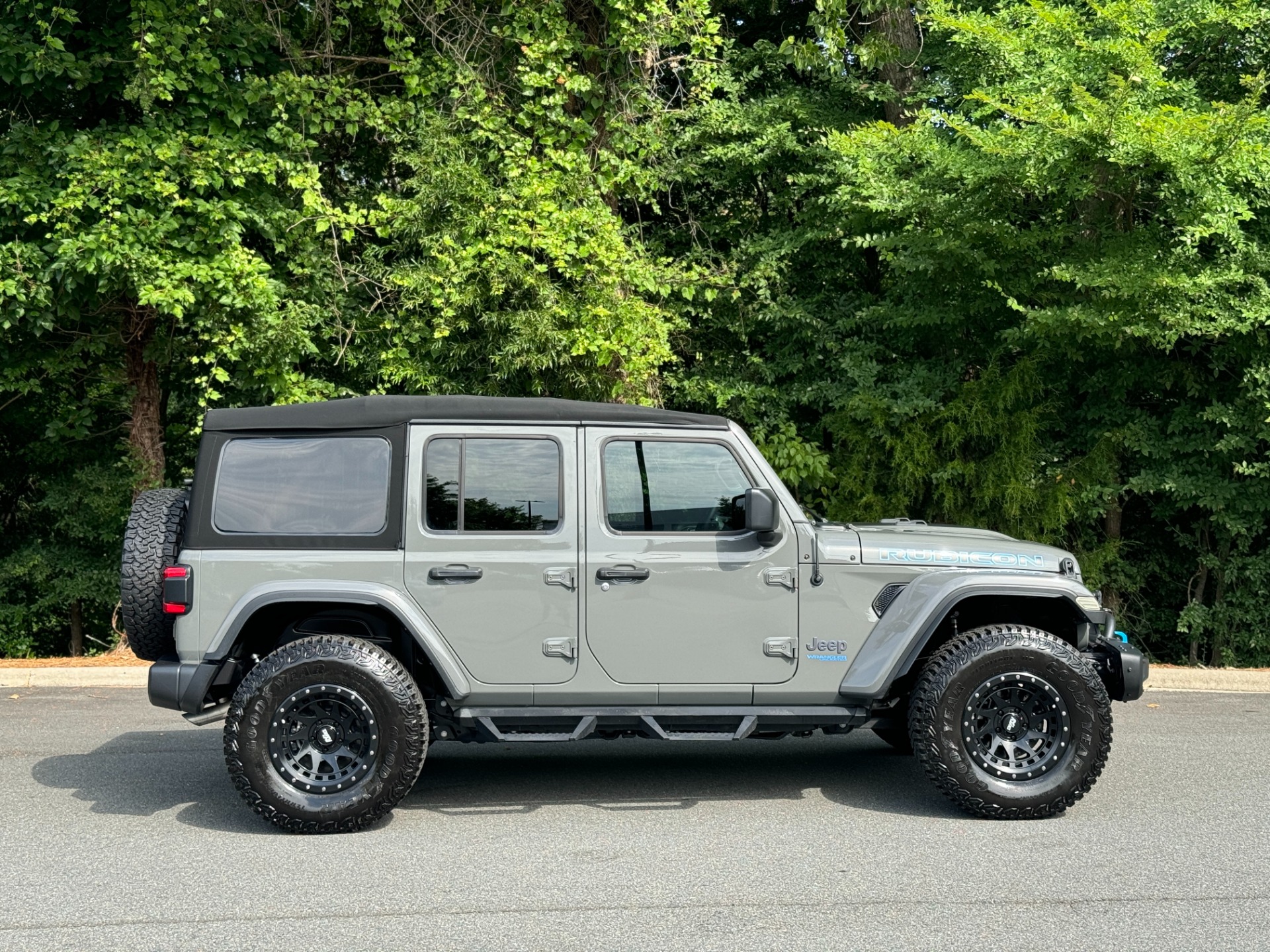 Used 2022 Jeep Wrangler 4xe Unlimited Rubicon TOW PKG / FOX SHOCKS / WARN WINCH / WHEELS & TIRES for sale Sold at Formula Imports in Charlotte NC 28227 14