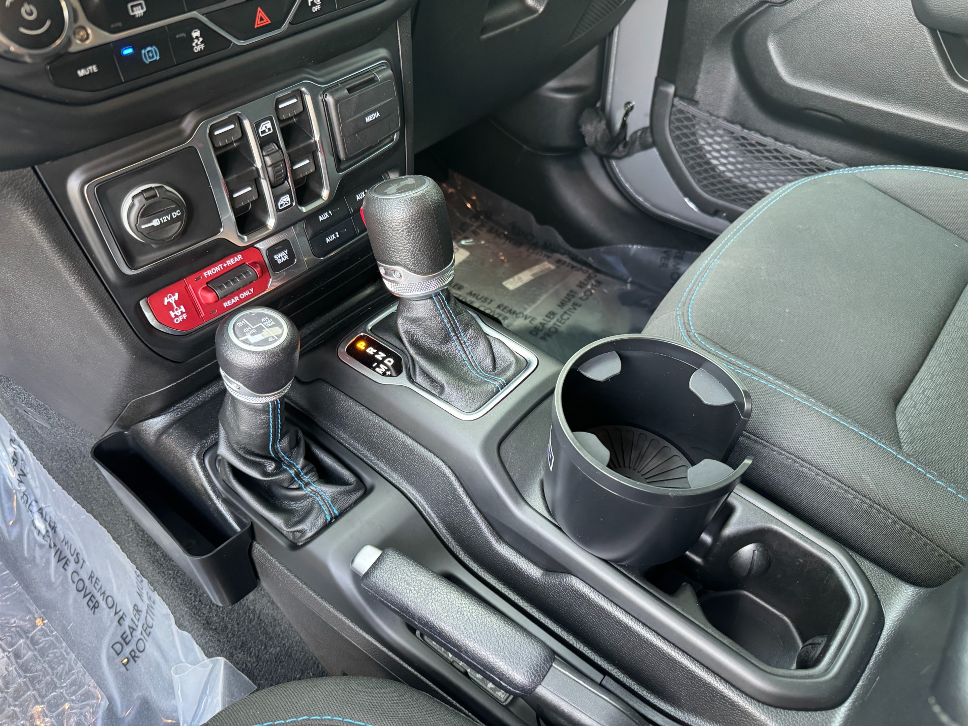 Used 2022 Jeep Wrangler 4xe Unlimited Rubicon TOW PKG / FOX SHOCKS / WARN WINCH / WHEELS & TIRES for sale Sold at Formula Imports in Charlotte NC 28227 35