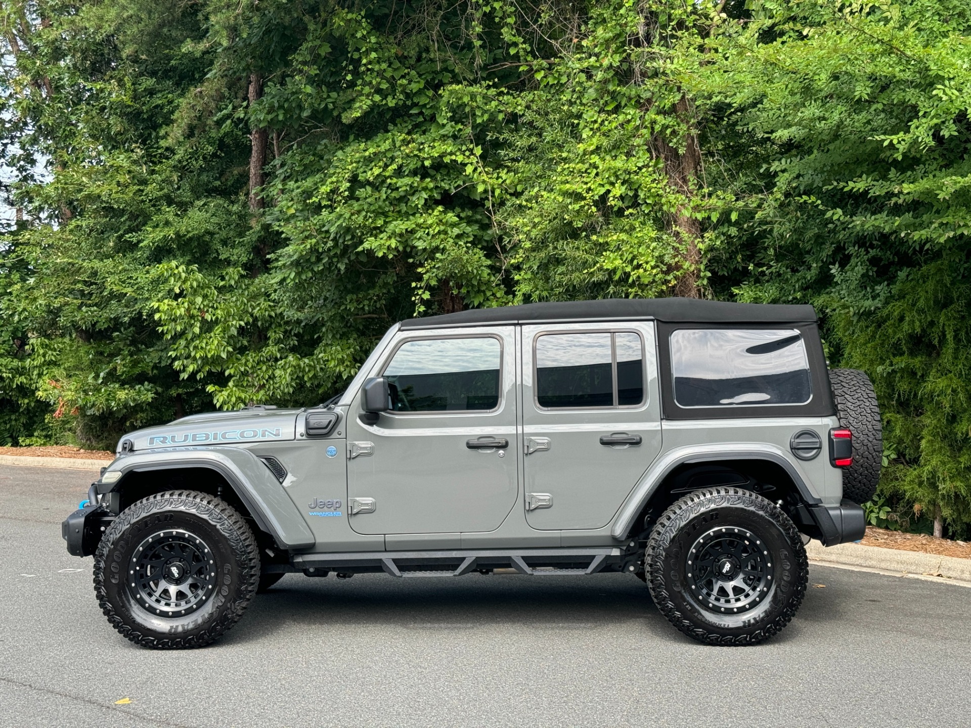 Used 2022 Jeep Wrangler 4xe Unlimited Rubicon TOW PKG / FOX SHOCKS / WARN WINCH / WHEELS & TIRES for sale Sold at Formula Imports in Charlotte NC 28227 6