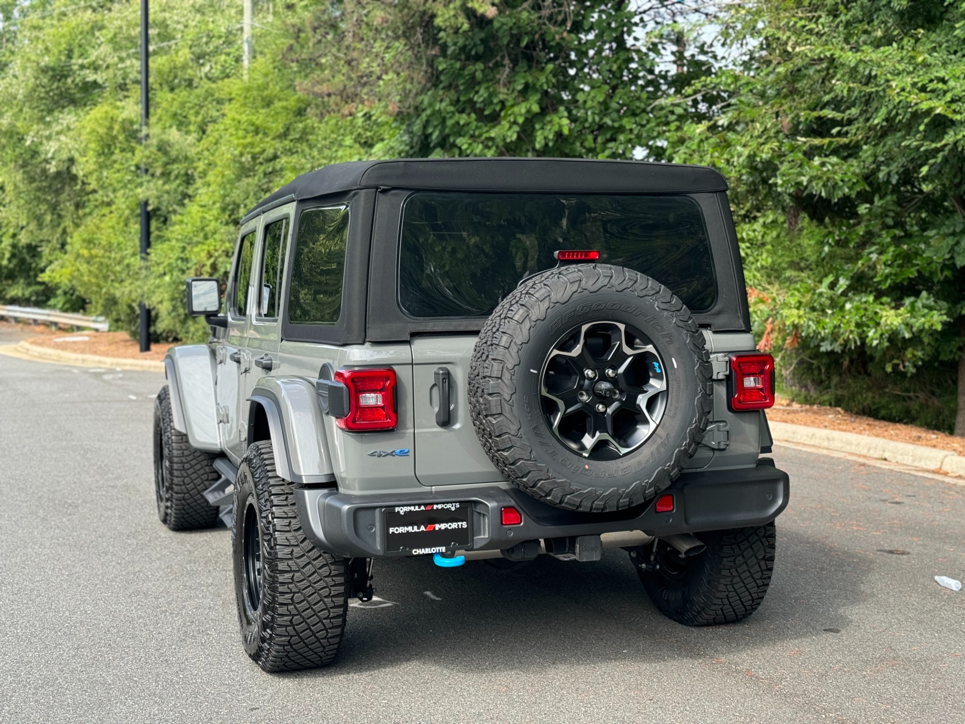 Used 2022 Jeep Wrangler 4xe Unlimited Rubicon TOW PKG / FOX SHOCKS / WARN WINCH / WHEELS & TIRES for sale Sold at Formula Imports in Charlotte NC 28227 9