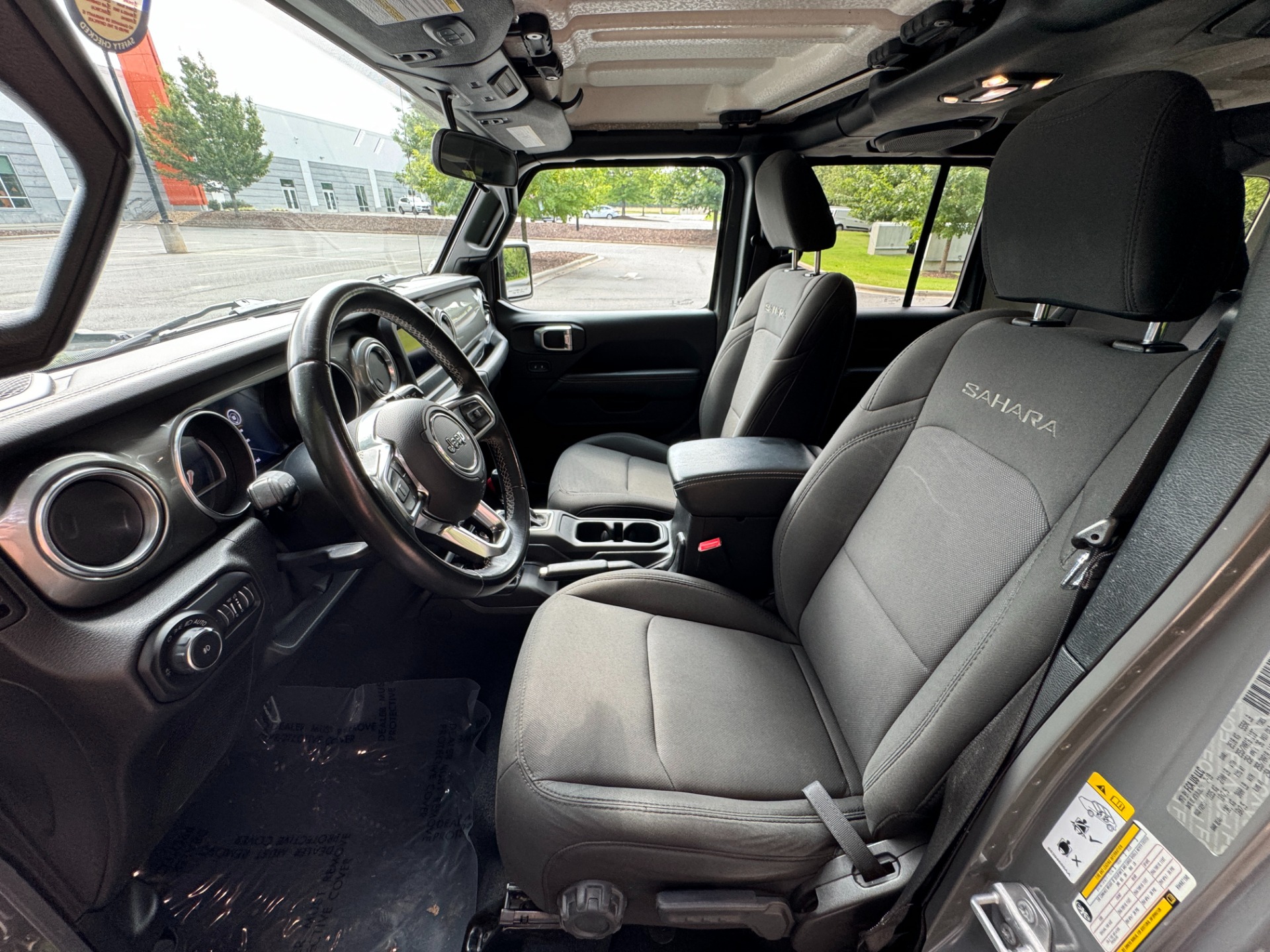 Used 2019 Jeep Wrangler Unlimited Sahara ALL TERRAIN TIRES / HARD TOP / REMOTE START for sale Sold at Formula Imports in Charlotte NC 28227 20