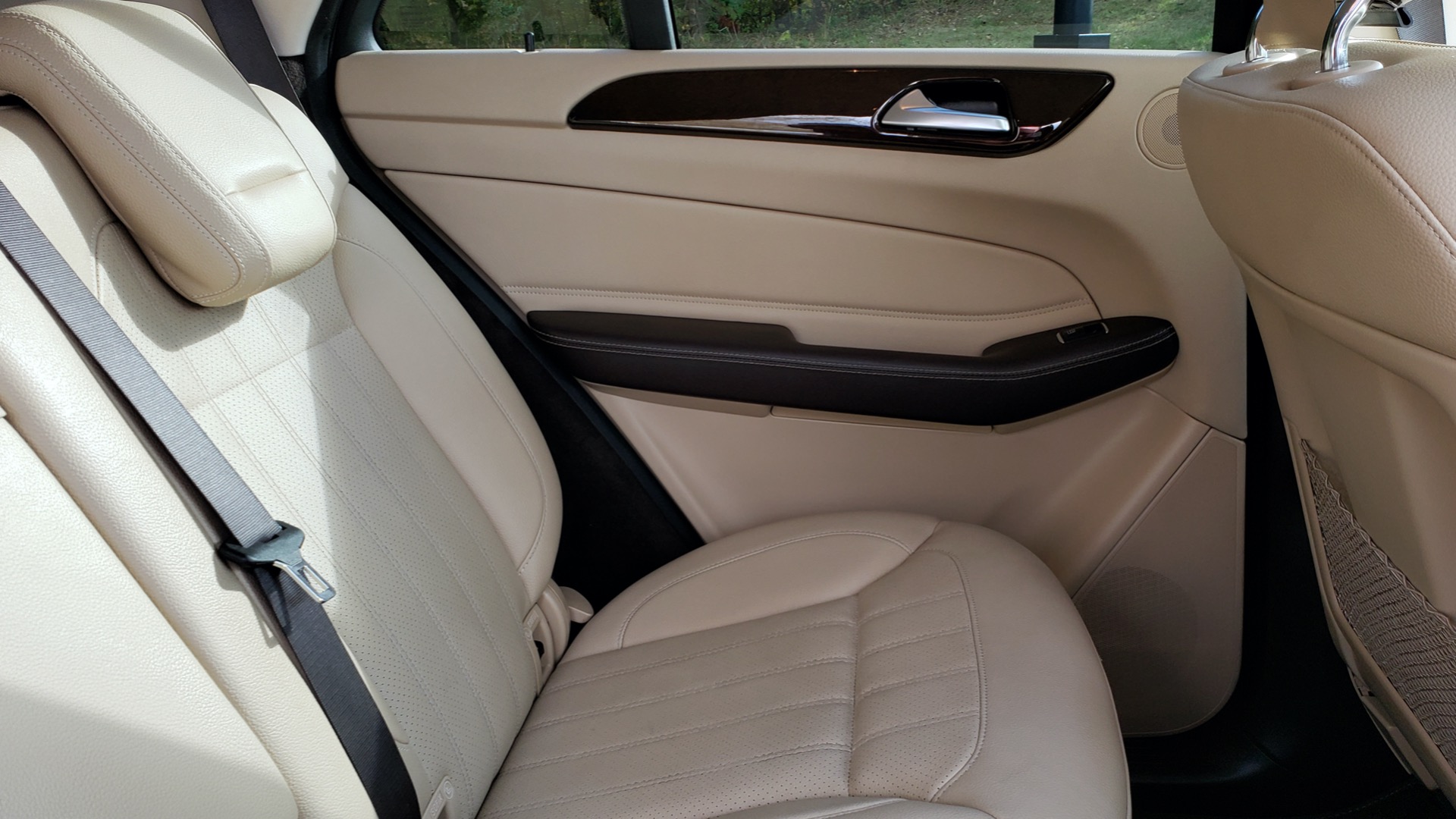 Used 2016 Mercedes-Benz GLE 350 PREMIUM / NAV / SUNROOF / BACK-UP CAMERA / LANE TRACKING for sale Sold at Formula Imports in Charlotte NC 28227 75