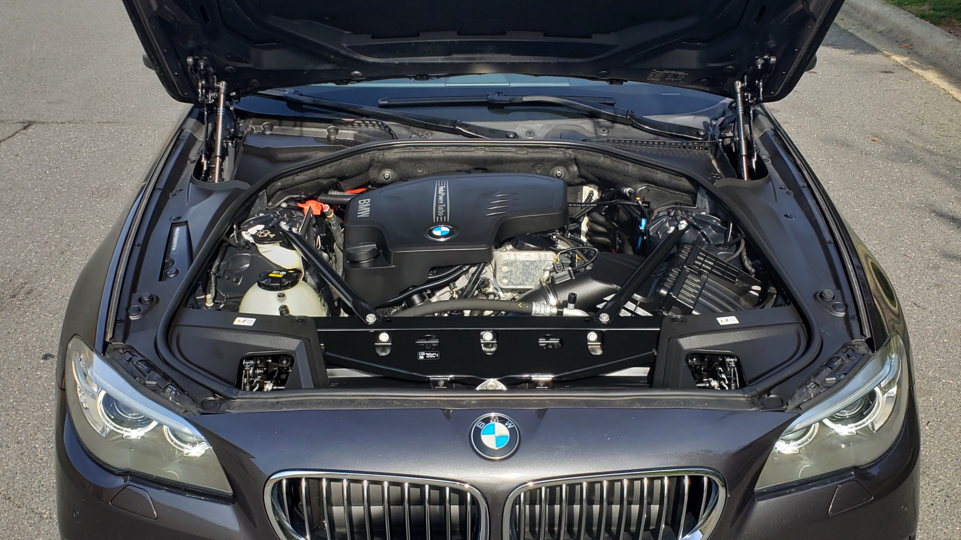 Used 2016 BMW 5 SERIES 528I XDRIVE PREMIUM / CLD WTHR / NAV / SUNROOF / REARVIEW for sale Sold at Formula Imports in Charlotte NC 28227 10