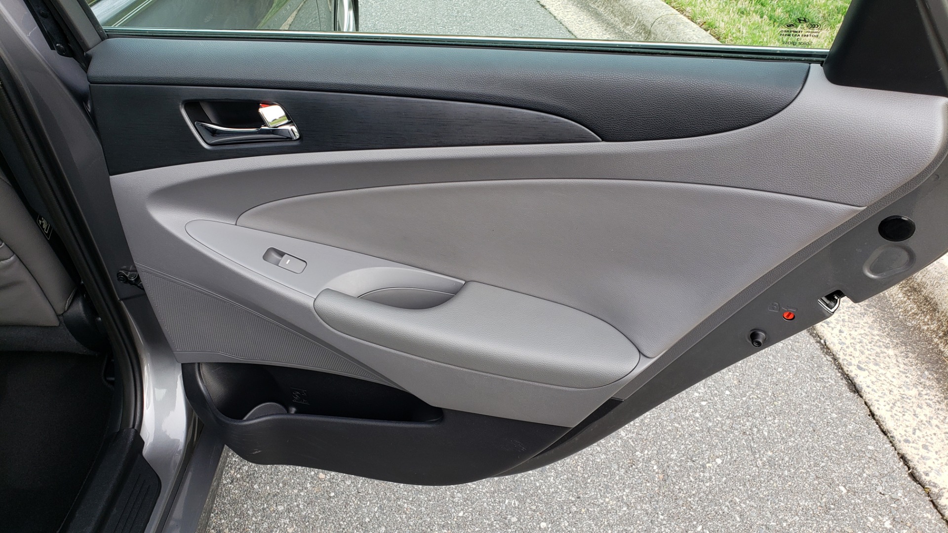 Used 2013 Hyundai SONATA SE AUTO / 2.4L 4-CYL / 6-SPD AUTO / VERY CLEAN for sale Sold at Formula Imports in Charlotte NC 28227 68