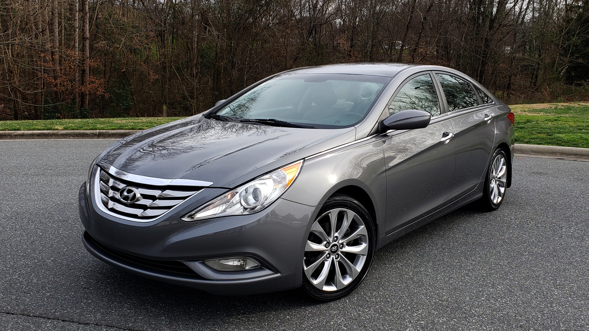 Used 2013 Hyundai SONATA SE AUTO / 2.4L 4-CYL / 6-SPD AUTO / VERY CLEAN for sale Sold at Formula Imports in Charlotte NC 28227 1