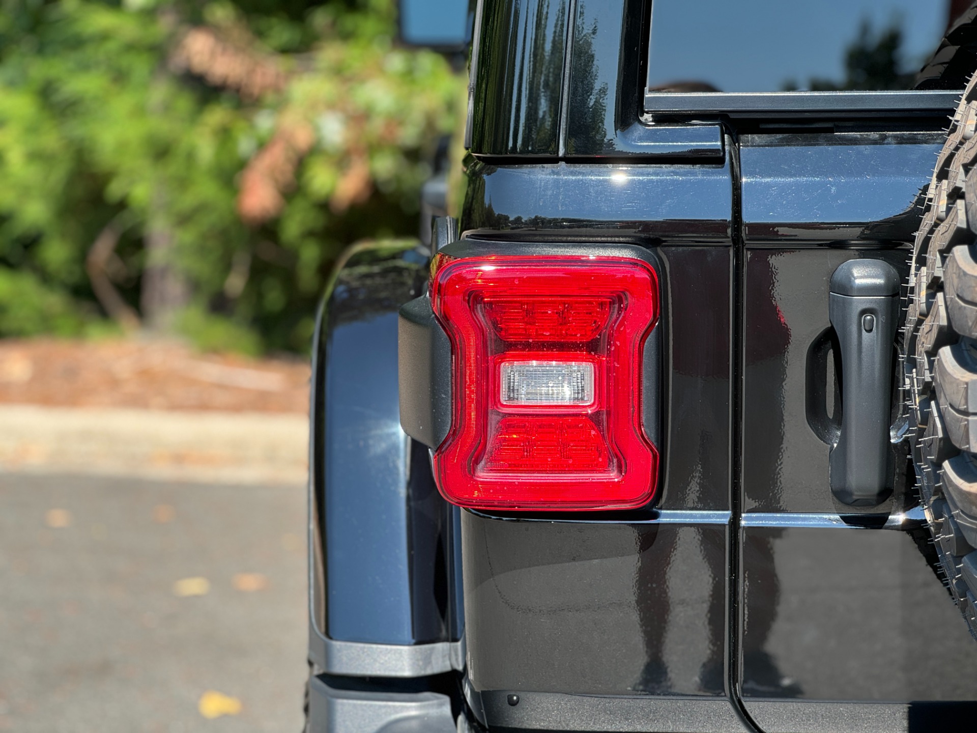 Used 2021 Jeep Wrangler Unlimited Rubicon 392 392 HEMI / TOW PKG / ONE-TOUCH POWER TOP for sale Sold at Formula Imports in Charlotte NC 28227 22