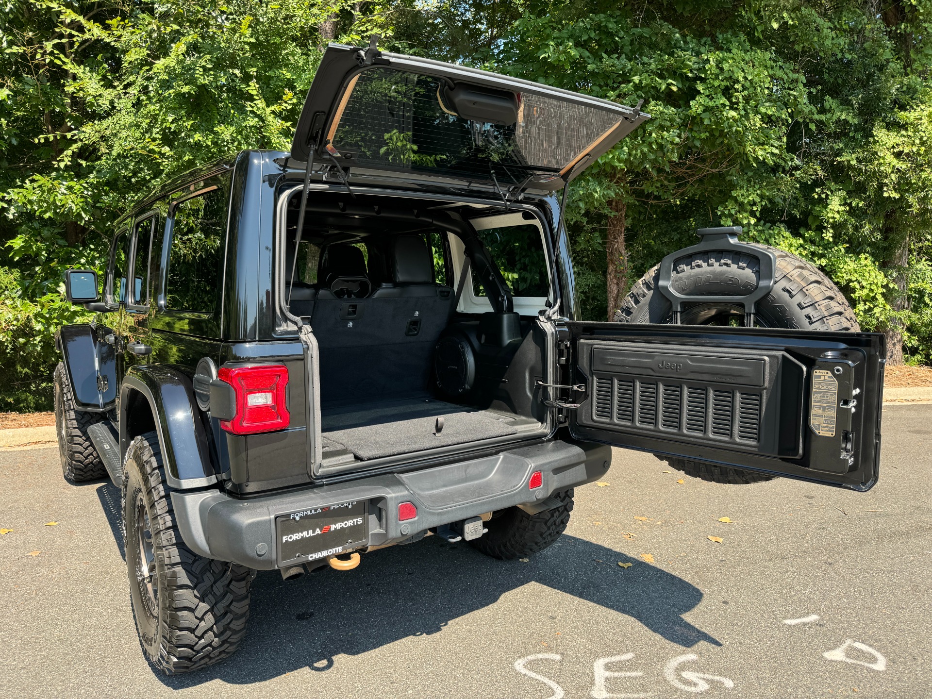 Used 2021 Jeep Wrangler Unlimited Rubicon 392 392 HEMI / TOW PKG / ONE-TOUCH POWER TOP for sale Sold at Formula Imports in Charlotte NC 28227 25