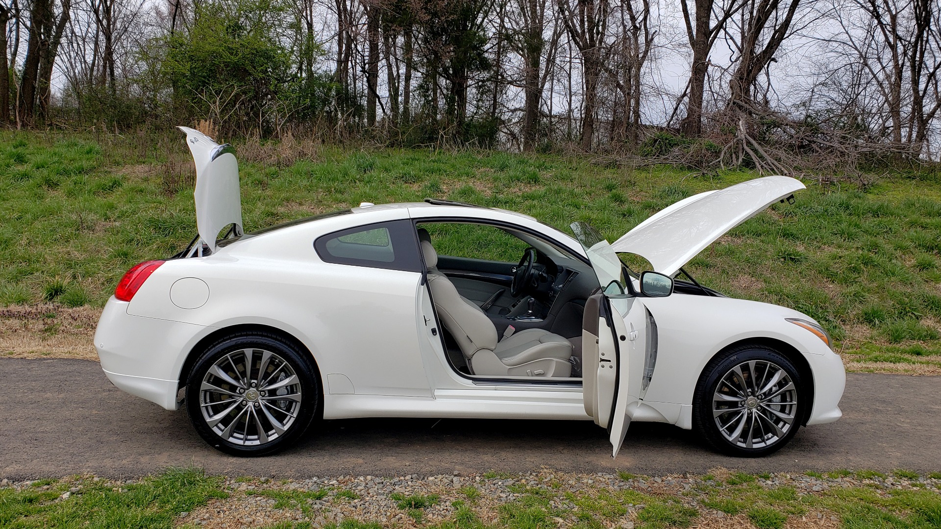 Used 2012 INFINITI G37 Coupe X AWD PREMIUM SPORT PKG / NAV / SUNROOF / REARVIEW for sale Sold at Formula Imports in Charlotte NC 28227 16