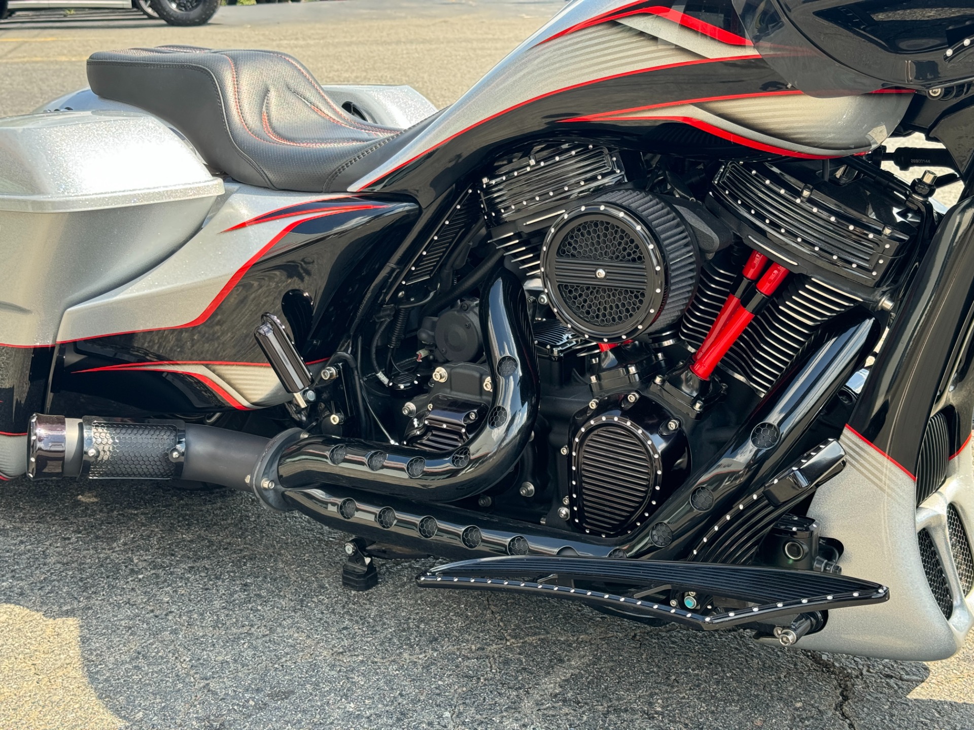 Used 2019 Harley Davidson Road Glide COVINGTONS CUSTOMS ONE OFF BUILD for sale Sold at Formula Imports in Charlotte NC 28227 15