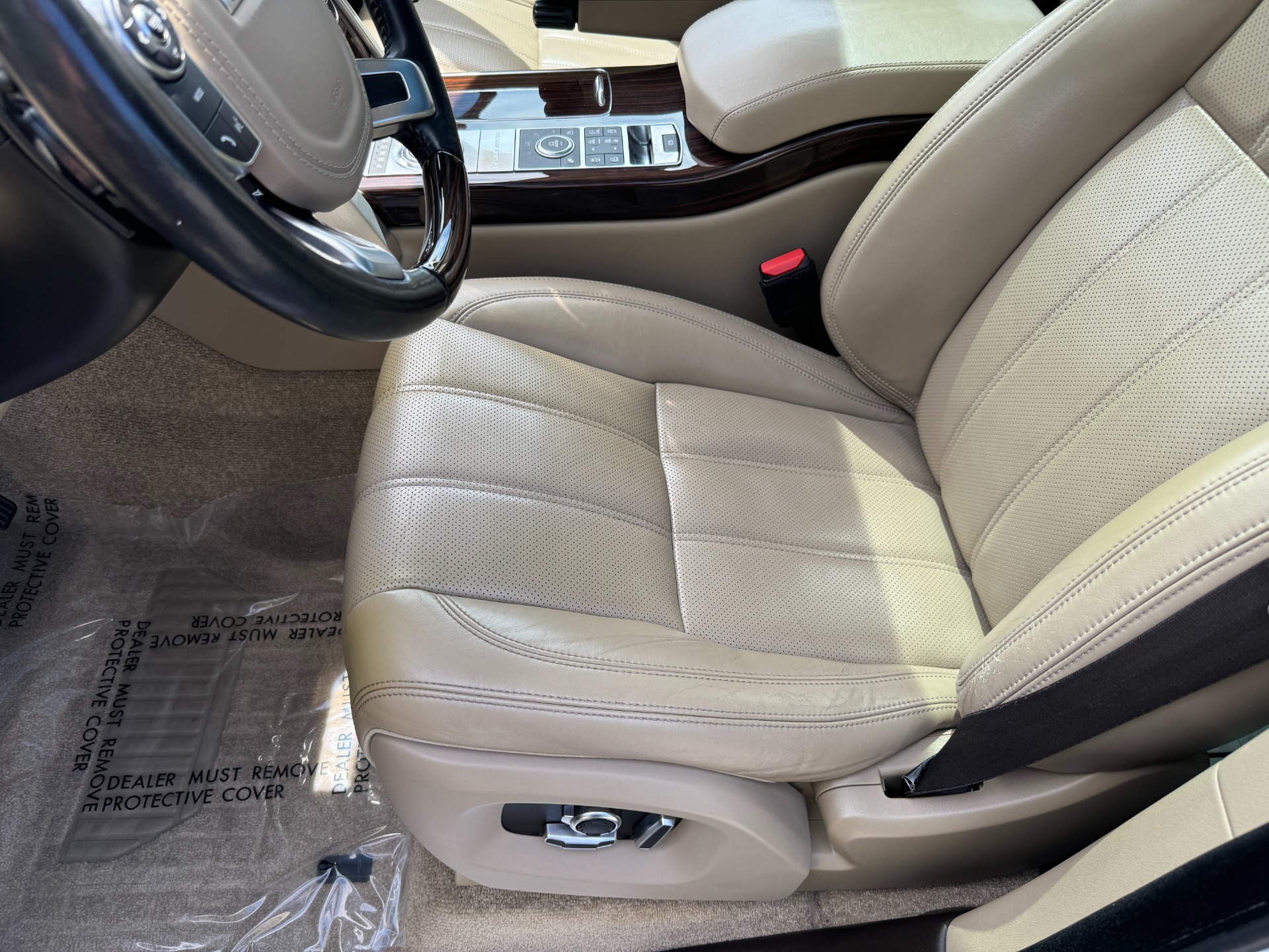 Used 2016 Land Rover Range Rover HSE HSE for sale Sold at Formula Imports in Charlotte NC 28227 22