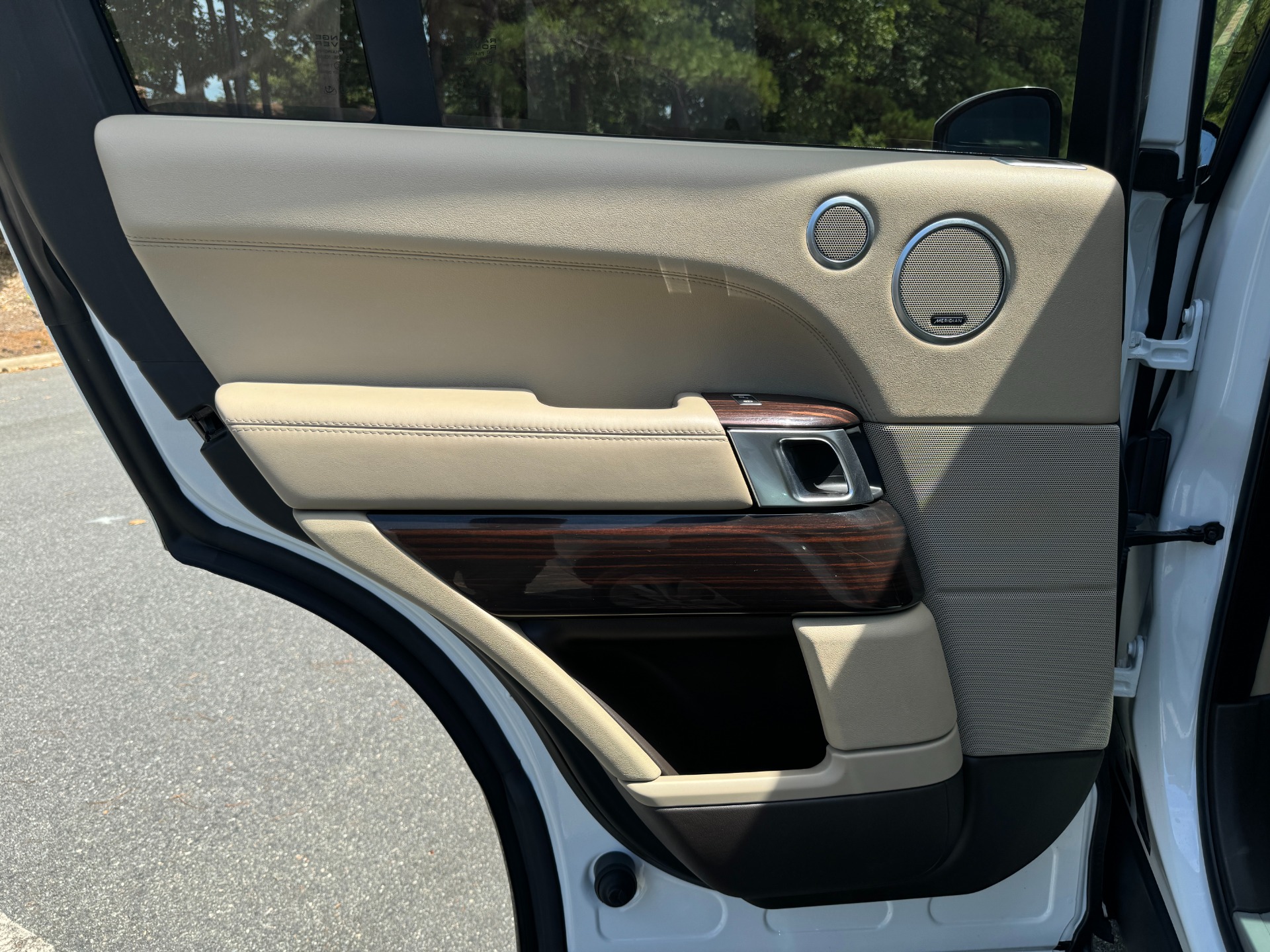 Used 2016 Land Rover Range Rover HSE HSE for sale Sold at Formula Imports in Charlotte NC 28227 36