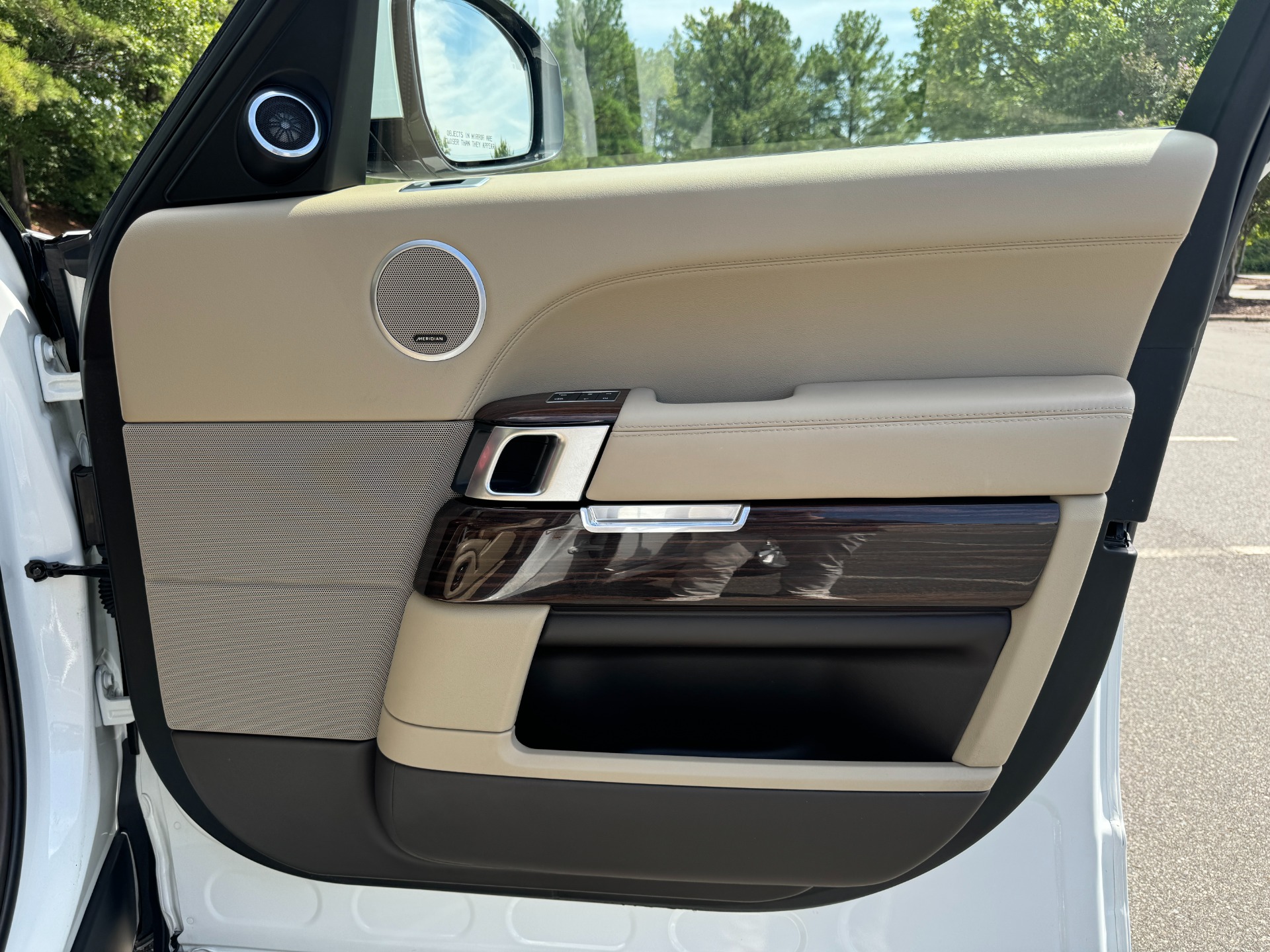 Used 2016 Land Rover Range Rover HSE HSE for sale Sold at Formula Imports in Charlotte NC 28227 43