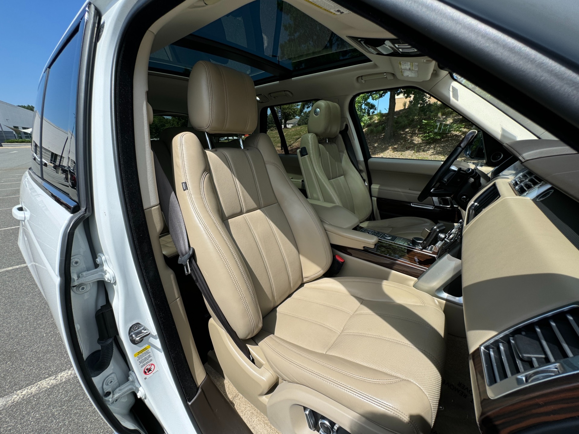 Used 2016 Land Rover Range Rover HSE HSE for sale Sold at Formula Imports in Charlotte NC 28227 45