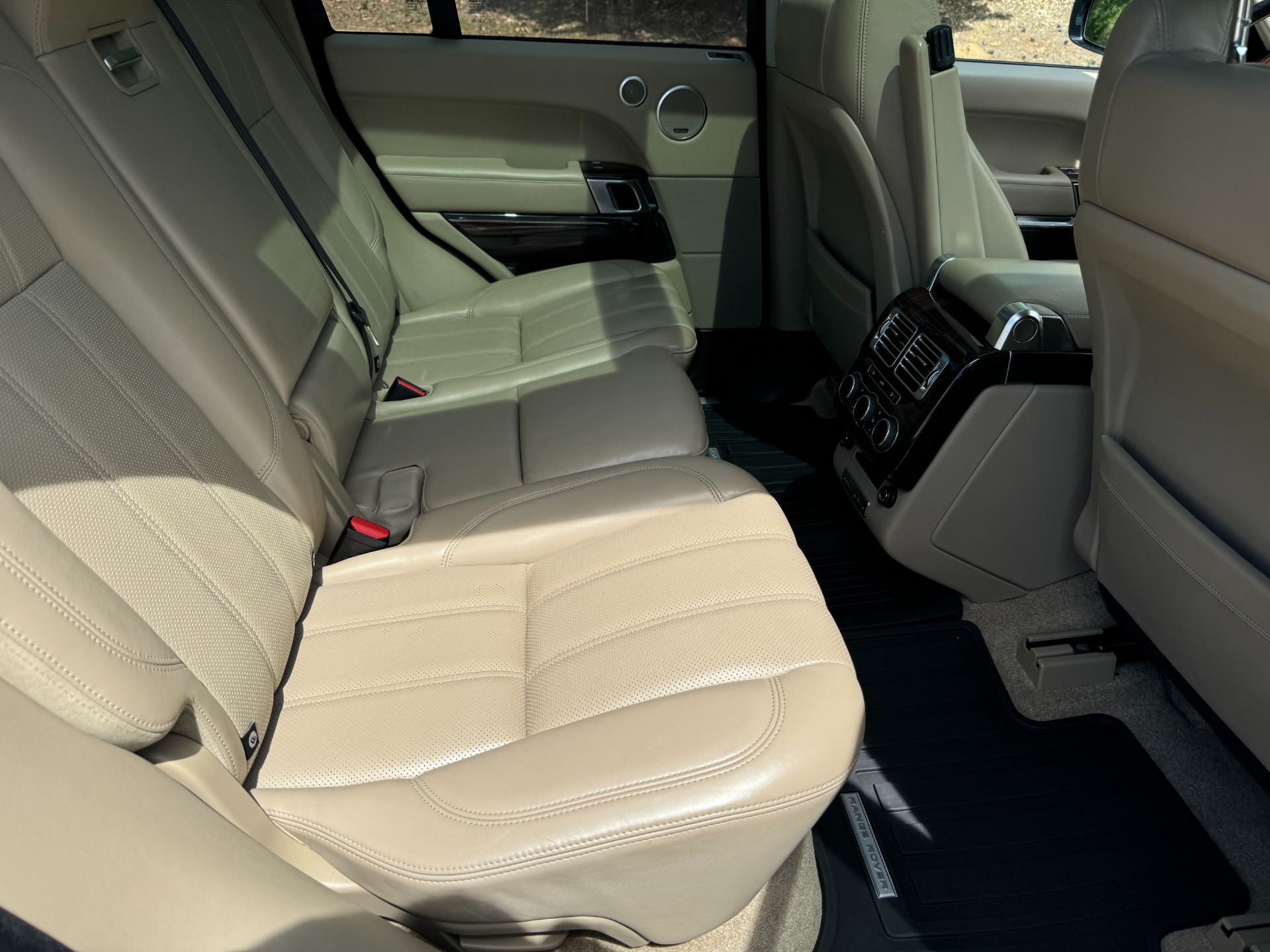 Used 2016 Land Rover Range Rover HSE HSE for sale Sold at Formula Imports in Charlotte NC 28227 53