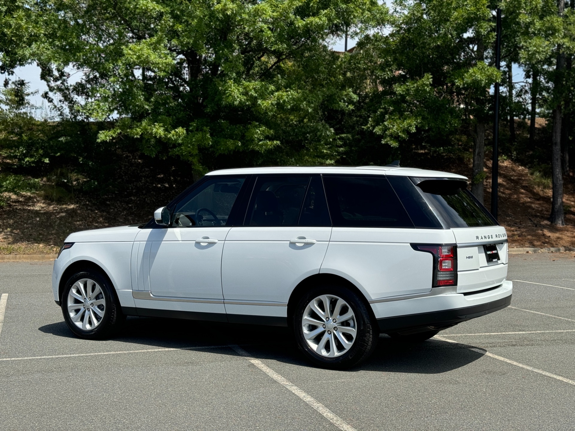 Used 2016 Land Rover Range Rover HSE HSE for sale Sold at Formula Imports in Charlotte NC 28227 7