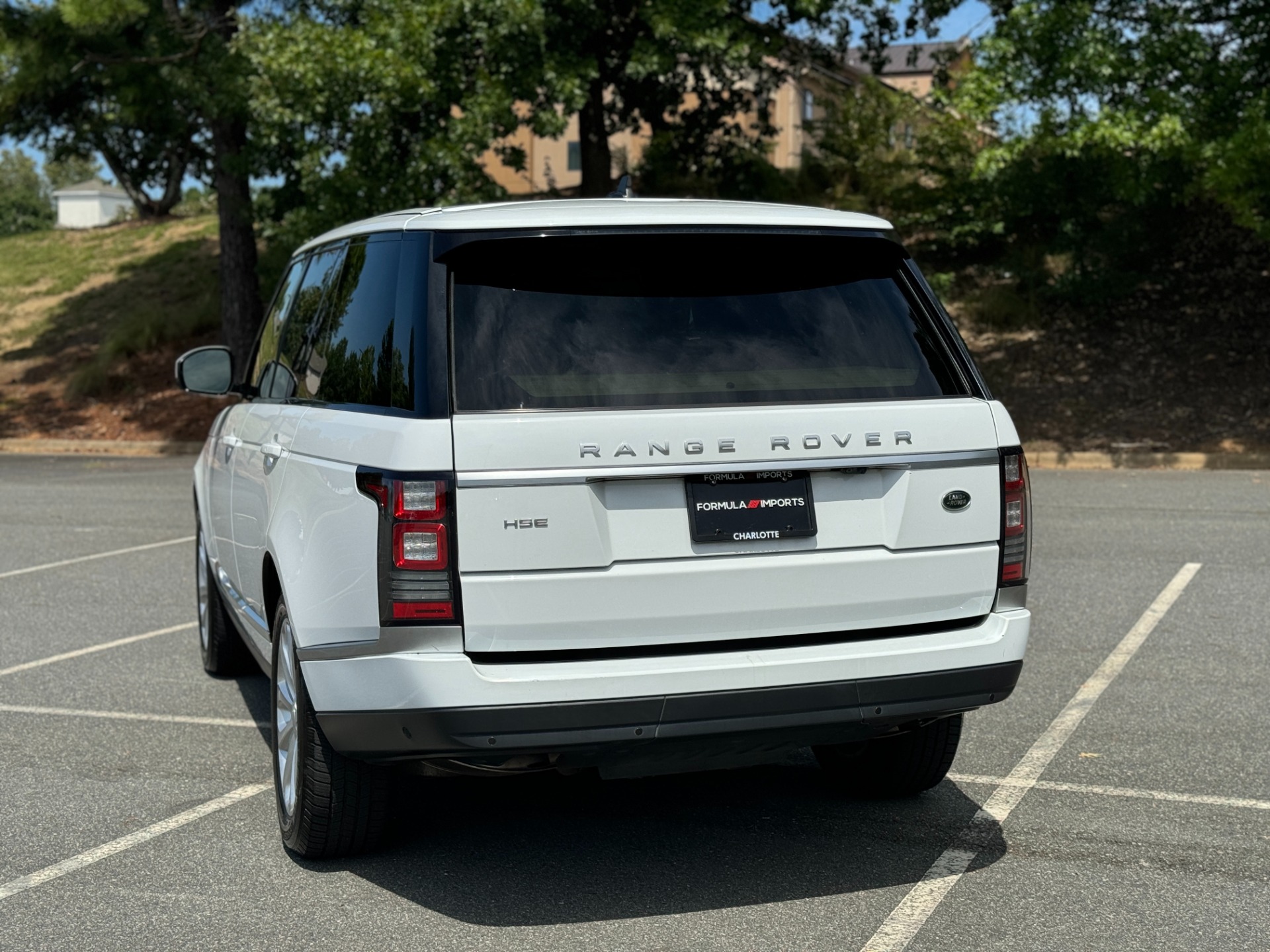 Used 2016 Land Rover Range Rover HSE HSE for sale Sold at Formula Imports in Charlotte NC 28227 9