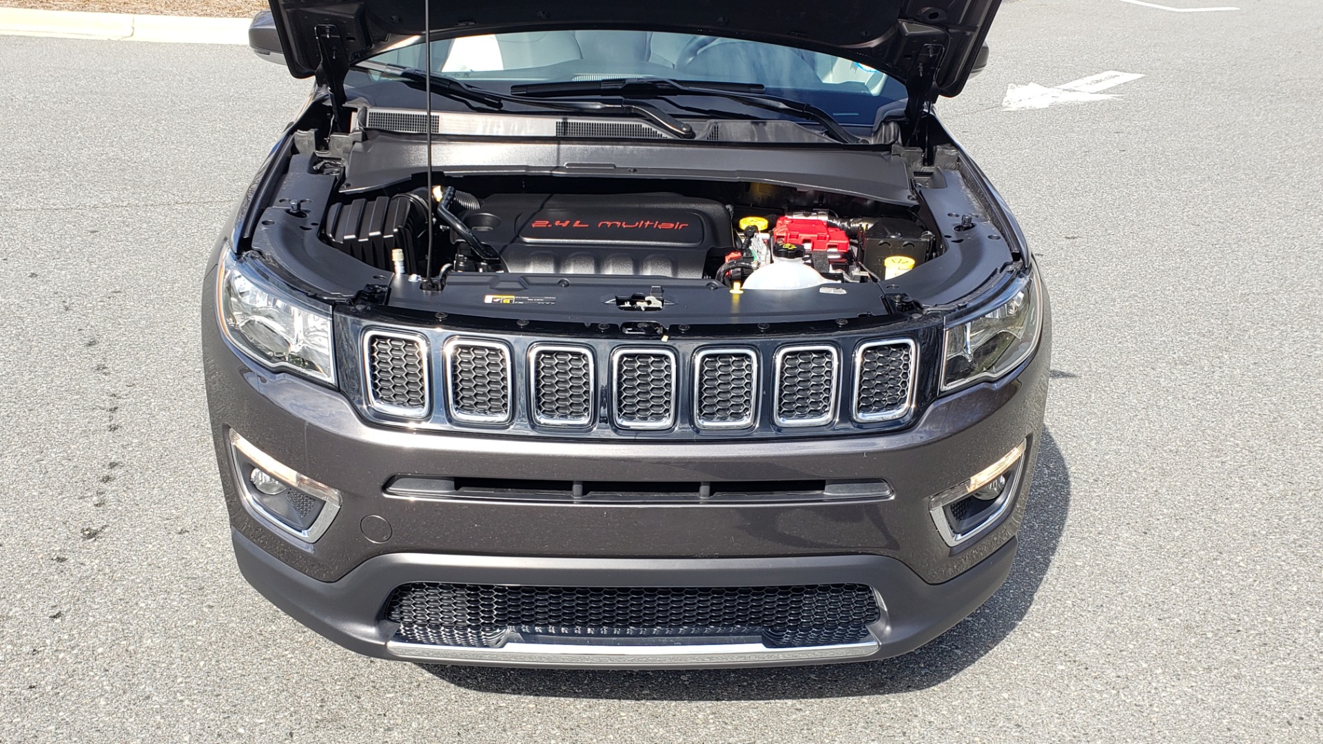 Used 2019 Jeep COMPASS LIMITED FWD / SUNROOF / BLIND SPOT / PARK SENSE for sale Sold at Formula Imports in Charlotte NC 28227 11
