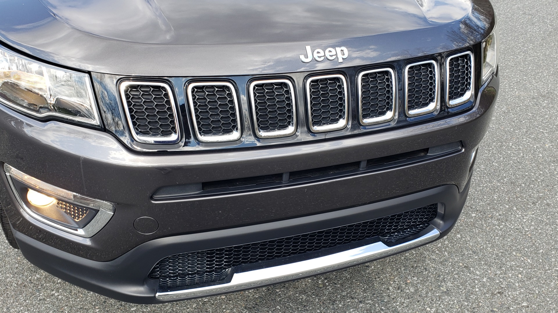 Used 2019 Jeep COMPASS LIMITED FWD / SUNROOF / BLIND SPOT / PARK SENSE for sale Sold at Formula Imports in Charlotte NC 28227 24