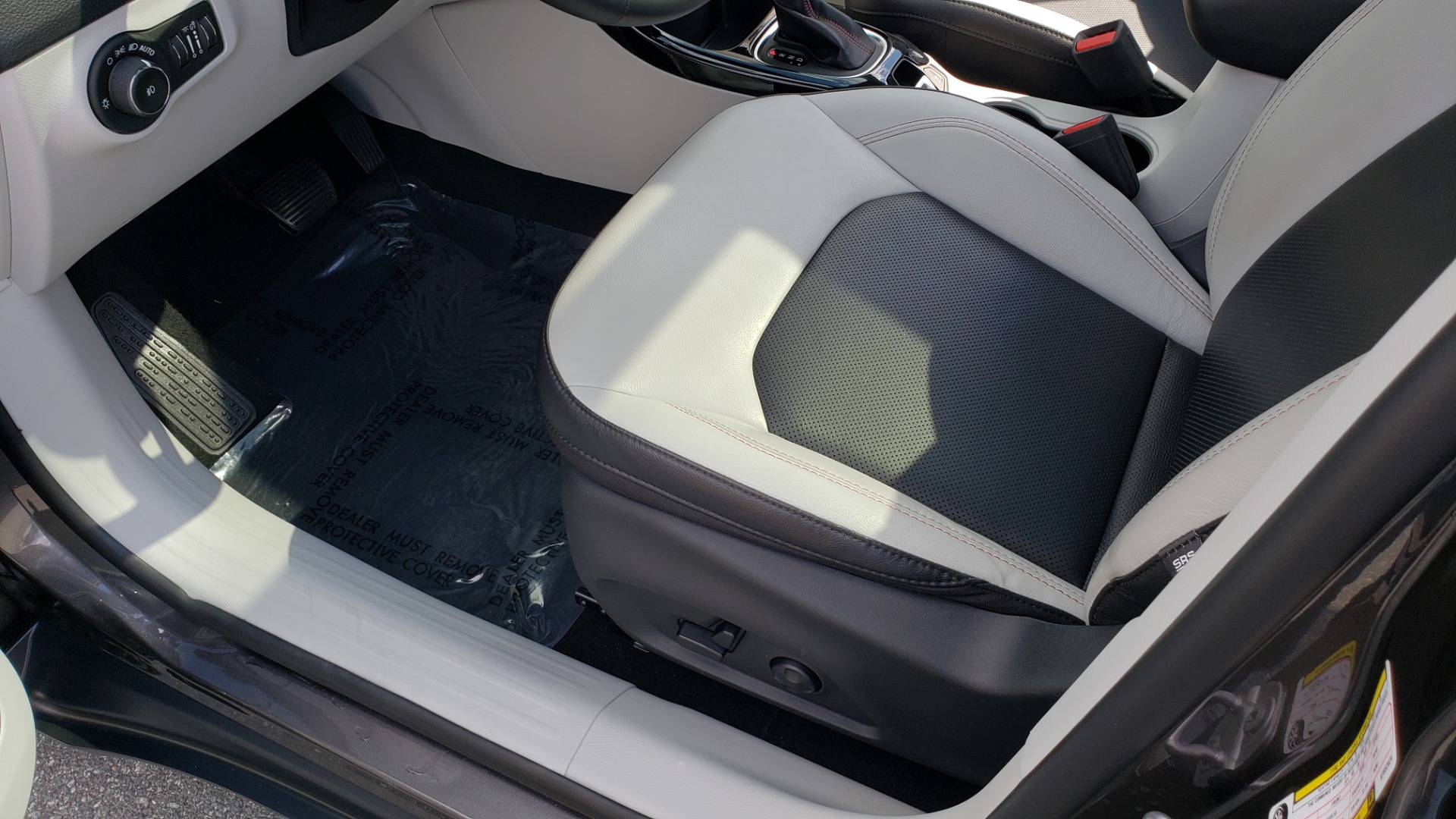 Used 2019 Jeep COMPASS LIMITED FWD / SUNROOF / BLIND SPOT / PARK SENSE for sale Sold at Formula Imports in Charlotte NC 28227 36