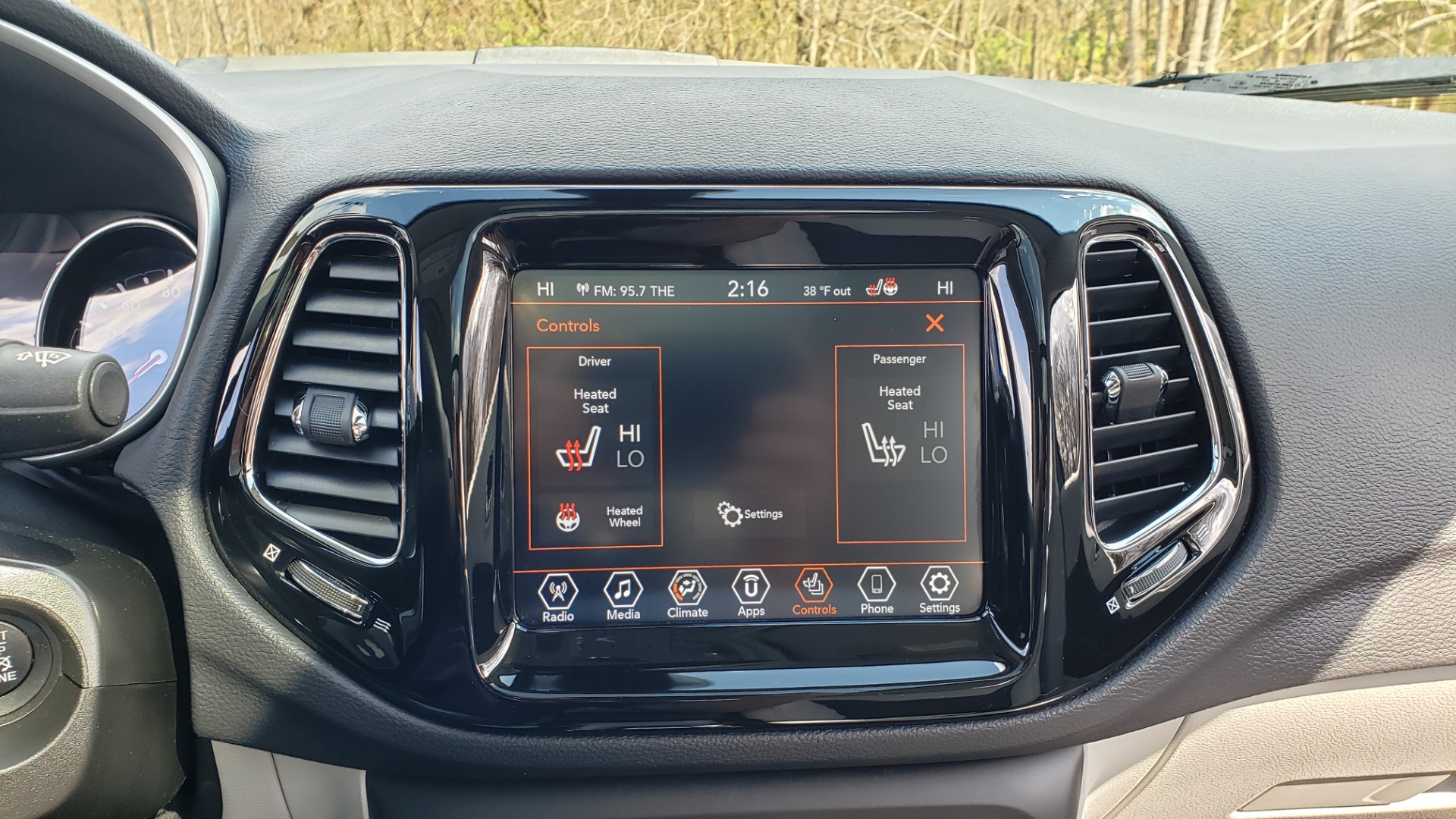Used 2019 Jeep COMPASS LIMITED FWD / SUNROOF / BLIND SPOT / PARK SENSE for sale Sold at Formula Imports in Charlotte NC 28227 49