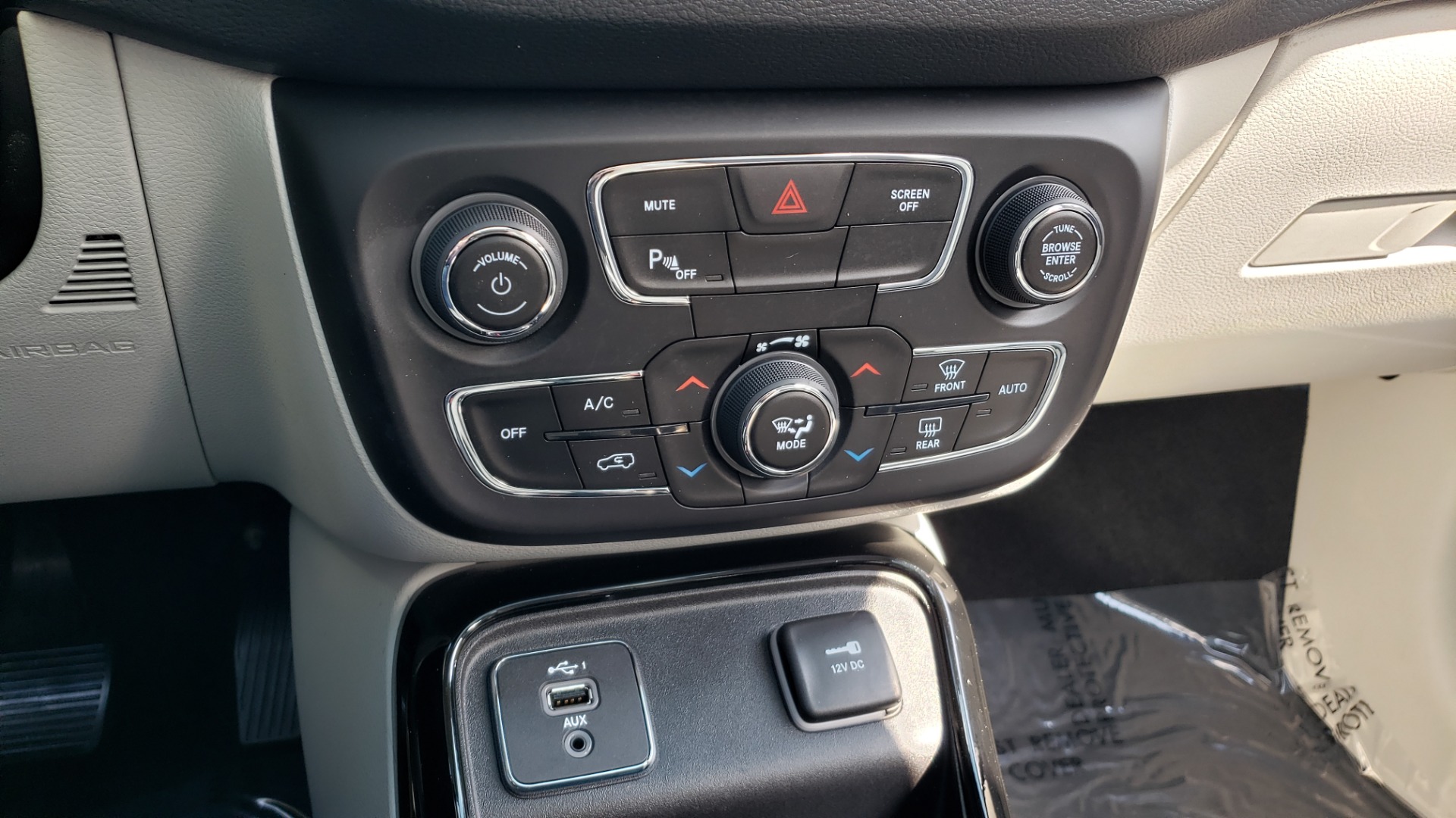Used 2019 Jeep COMPASS LIMITED FWD / SUNROOF / BLIND SPOT / PARK SENSE for sale Sold at Formula Imports in Charlotte NC 28227 50