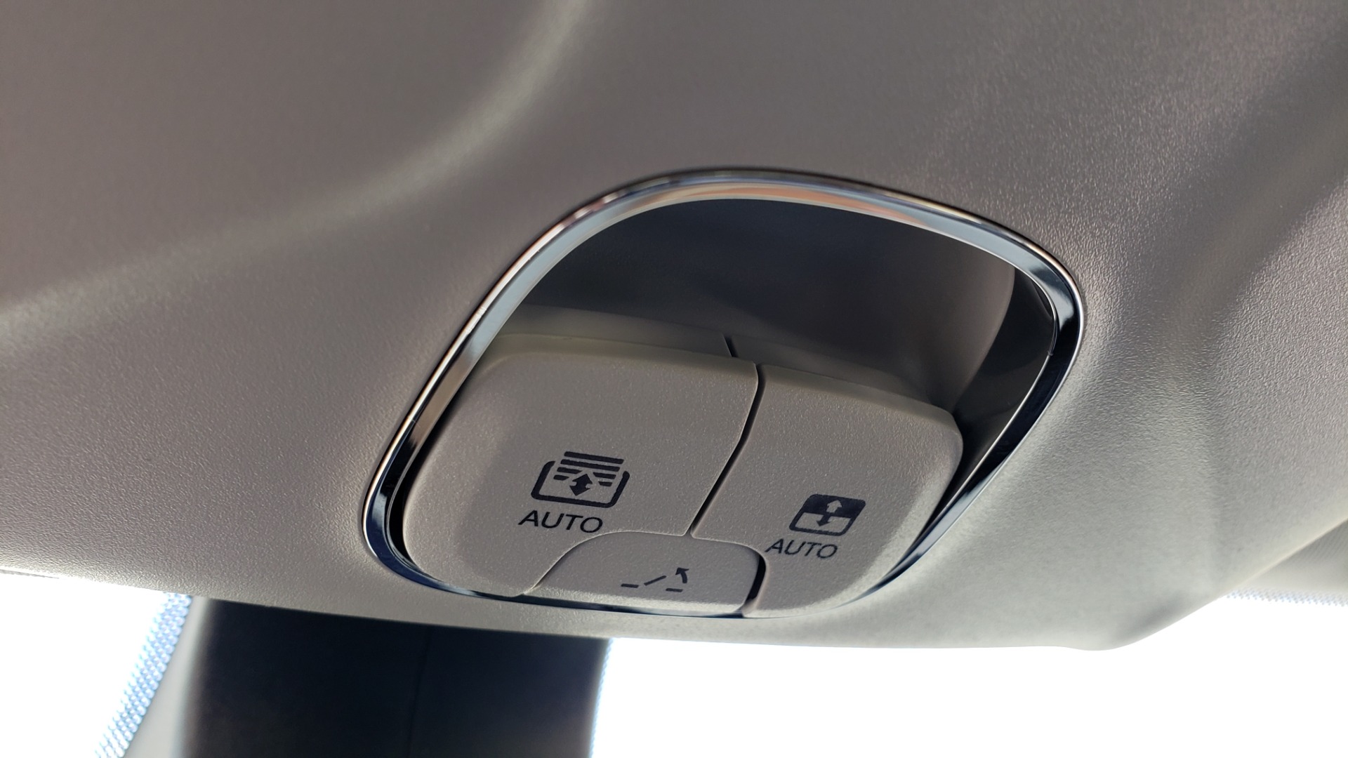 Used 2019 Jeep COMPASS LIMITED FWD / SUNROOF / BLIND SPOT / PARK SENSE for sale Sold at Formula Imports in Charlotte NC 28227 56