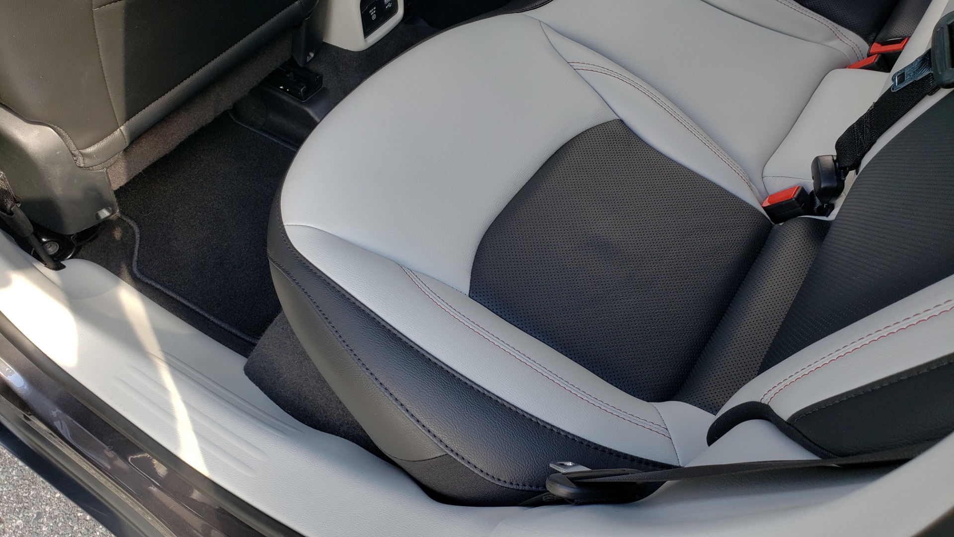 Used 2019 Jeep COMPASS LIMITED FWD / SUNROOF / BLIND SPOT / PARK SENSE for sale Sold at Formula Imports in Charlotte NC 28227 61