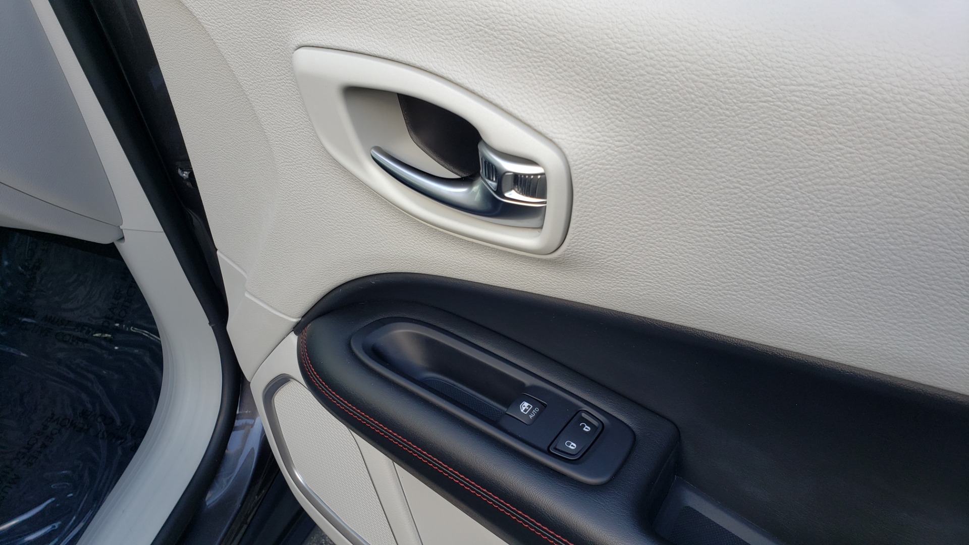 Used 2019 Jeep COMPASS LIMITED FWD / SUNROOF / BLIND SPOT / PARK SENSE for sale Sold at Formula Imports in Charlotte NC 28227 66