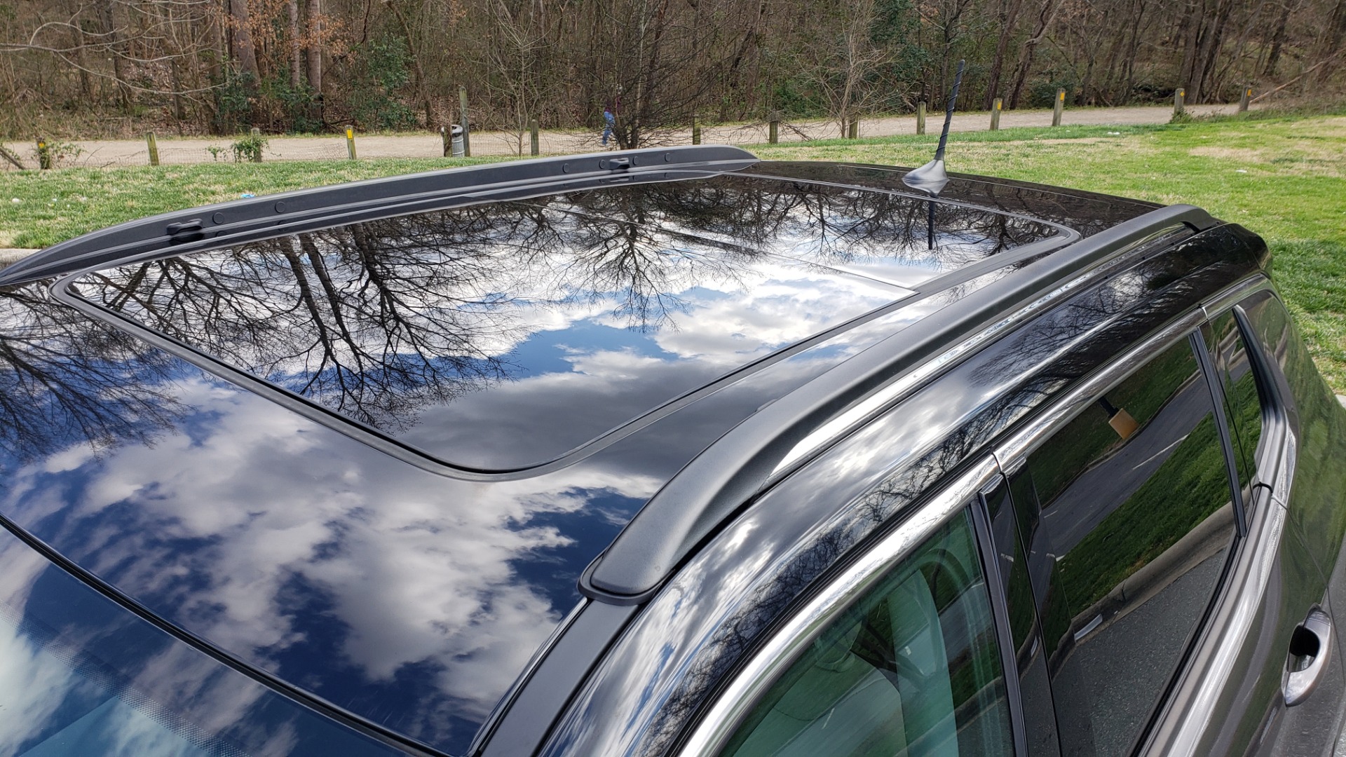 Used 2019 Jeep COMPASS LIMITED FWD / SUNROOF / BLIND SPOT / PARK SENSE for sale Sold at Formula Imports in Charlotte NC 28227 8