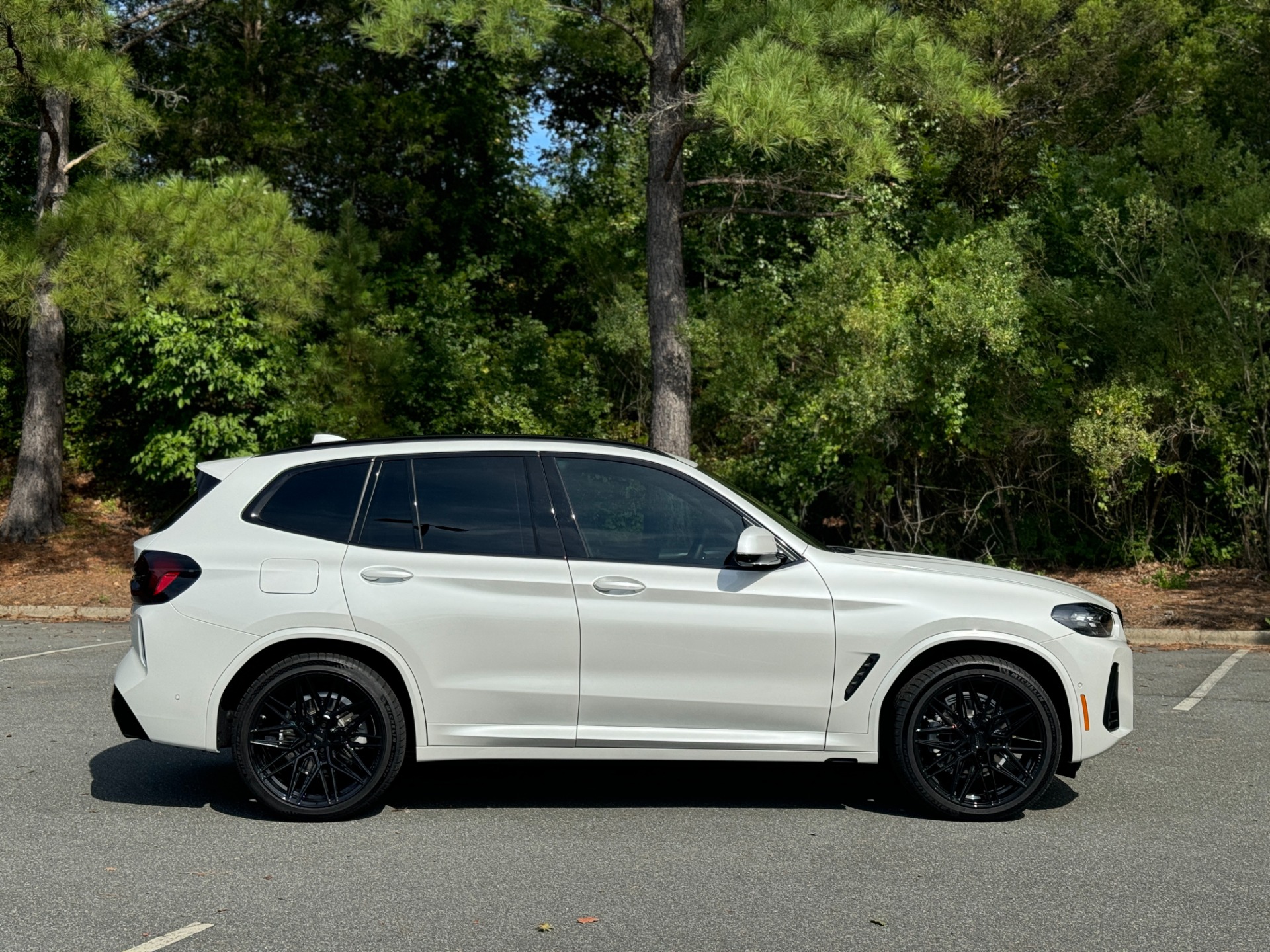 Used 2024 BMW X3 xDrive30i M SPORT PKG / SHADOWLINE PKG / DRIVING ASSIST PKG for sale Sold at Formula Imports in Charlotte NC 28227 14