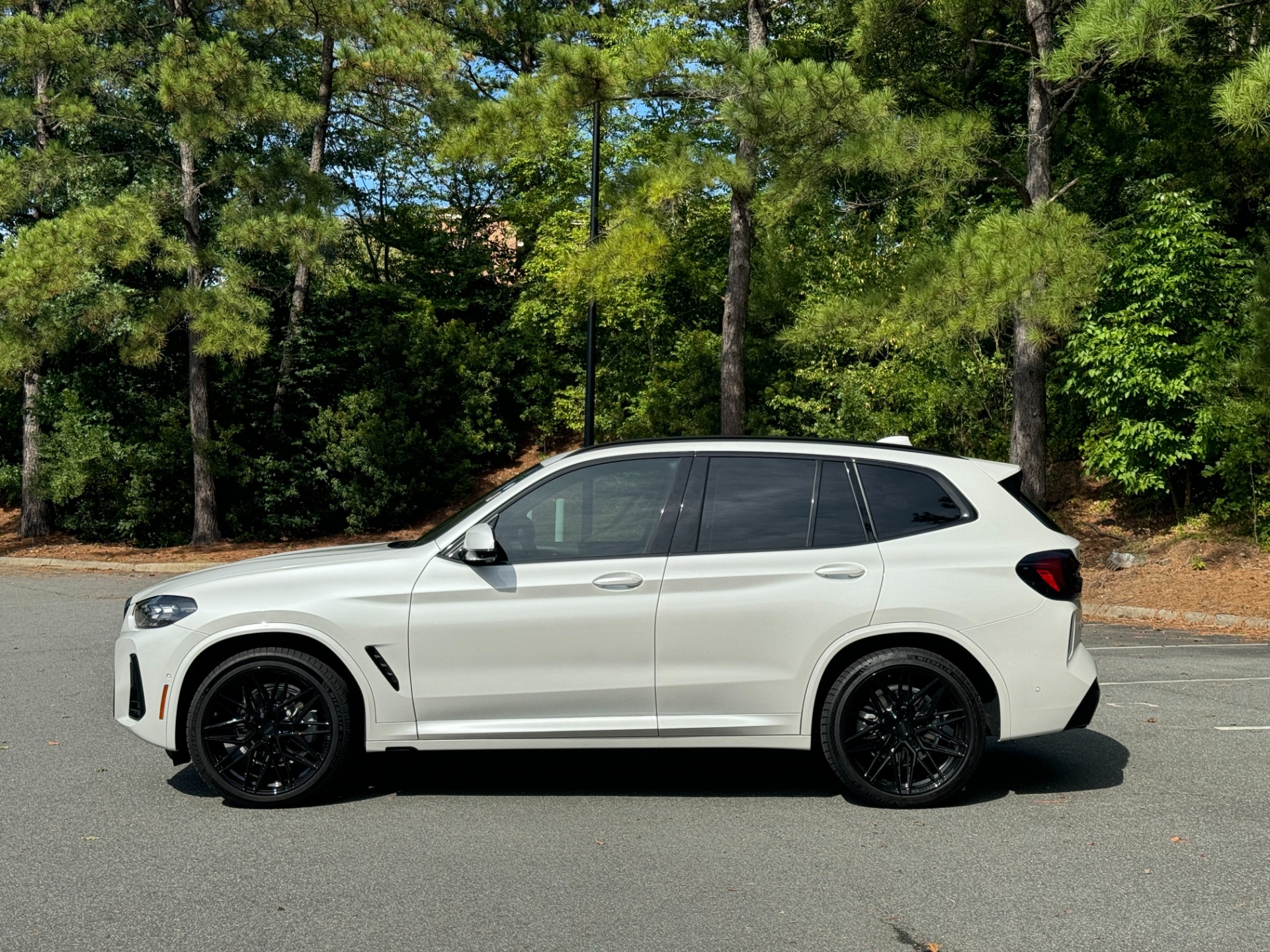 Used 2024 BMW X3 xDrive30i M SPORT PKG / SHADOWLINE PKG / DRIVING ASSIST PKG for sale Sold at Formula Imports in Charlotte NC 28227 6