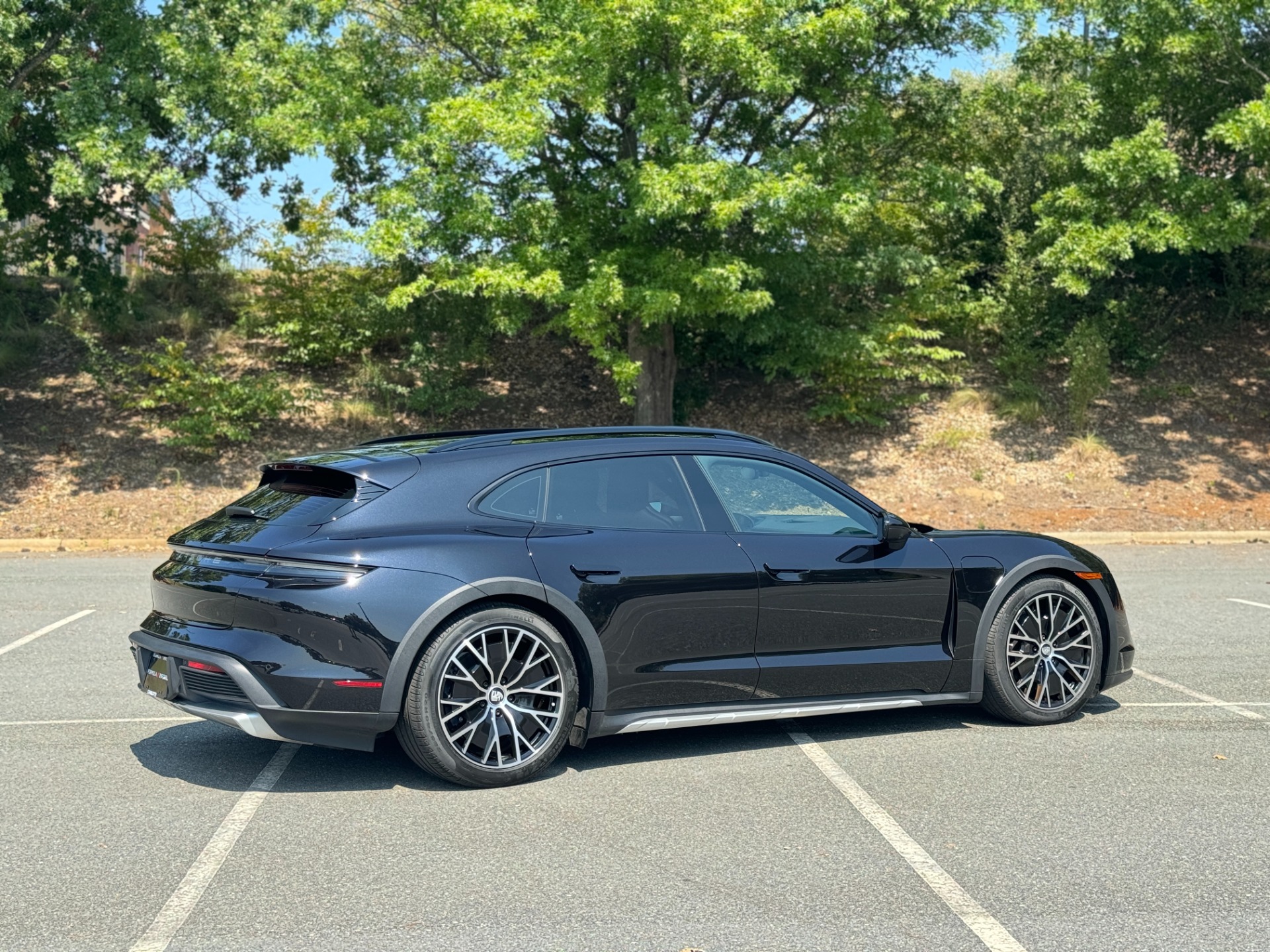 Used 2021 Porsche Taycan 4 Cross Turismo PDLS LIGHTING / SPORT SEATS / TURBO S WHEELS for sale Sold at Formula Imports in Charlotte NC 28227 13