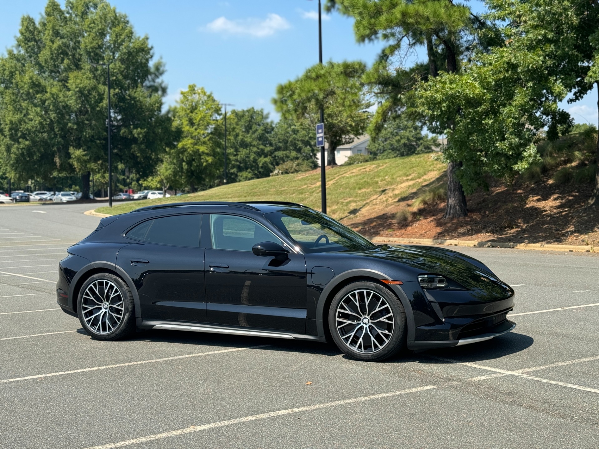 Used 2021 Porsche Taycan 4 Cross Turismo PDLS LIGHTING / SPORT SEATS / TURBO S WHEELS for sale Sold at Formula Imports in Charlotte NC 28227 15