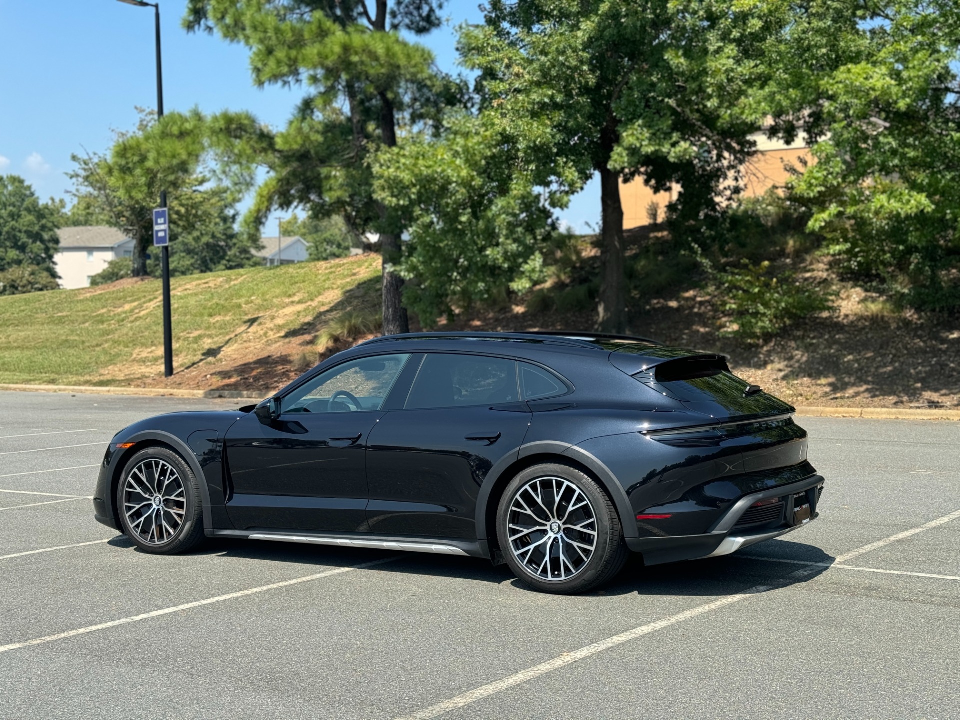 Used 2021 Porsche Taycan 4 Cross Turismo PDLS LIGHTING / SPORT SEATS / TURBO S WHEELS for sale Sold at Formula Imports in Charlotte NC 28227 7