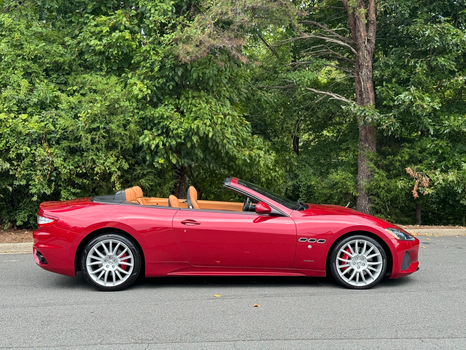Used 2018 Maserati GranTurismo Convertible SPORT/20 MC WHEELS/GLOSS TRIM for sale Sold at Formula Imports in Charlotte NC 28227 19