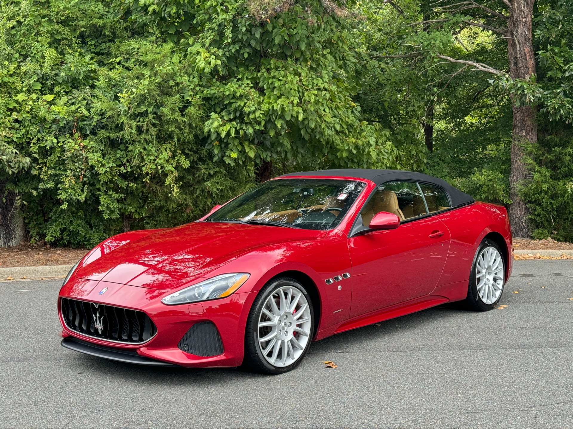 Used 2018 Maserati GranTurismo Convertible SPORT/20 MC WHEELS/GLOSS TRIM for sale Sold at Formula Imports in Charlotte NC 28227 4