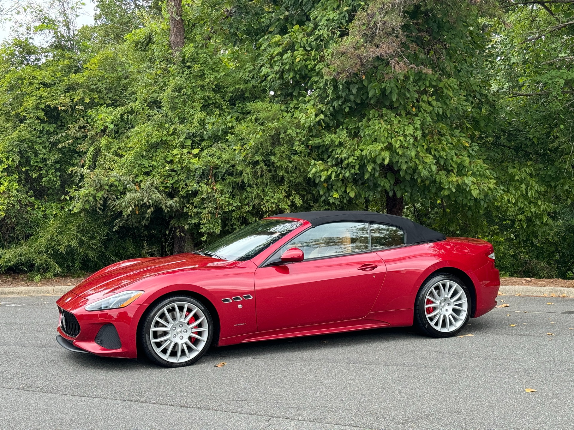 Used 2018 Maserati GranTurismo Convertible SPORT/20 MC WHEELS/GLOSS TRIM for sale Sold at Formula Imports in Charlotte NC 28227 5