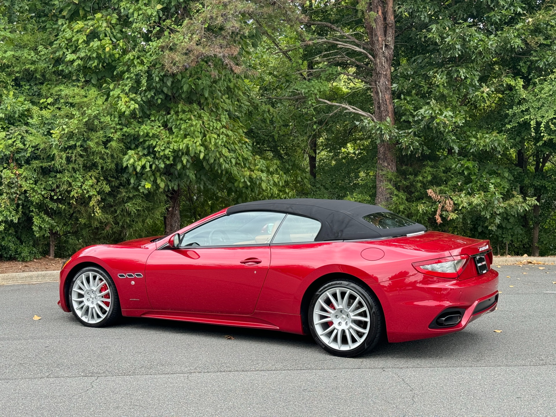 Used 2018 Maserati GranTurismo Convertible SPORT/20 MC WHEELS/GLOSS TRIM for sale Sold at Formula Imports in Charlotte NC 28227 7