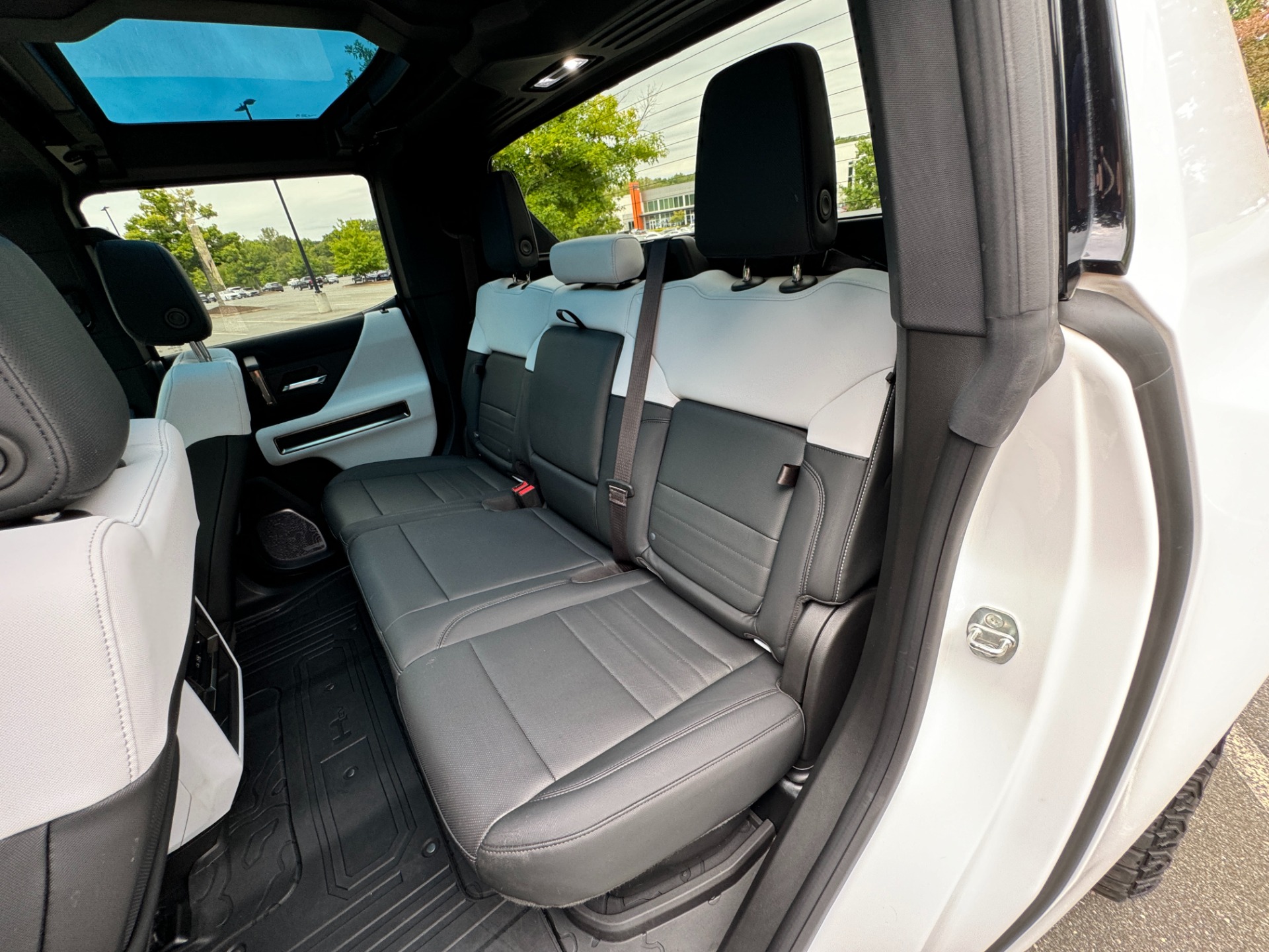 Used 2023 GMC HUMMER EV Pickup Edition 1 EDITION 1 PKG for sale Sold at Formula Imports in Charlotte NC 28227 47