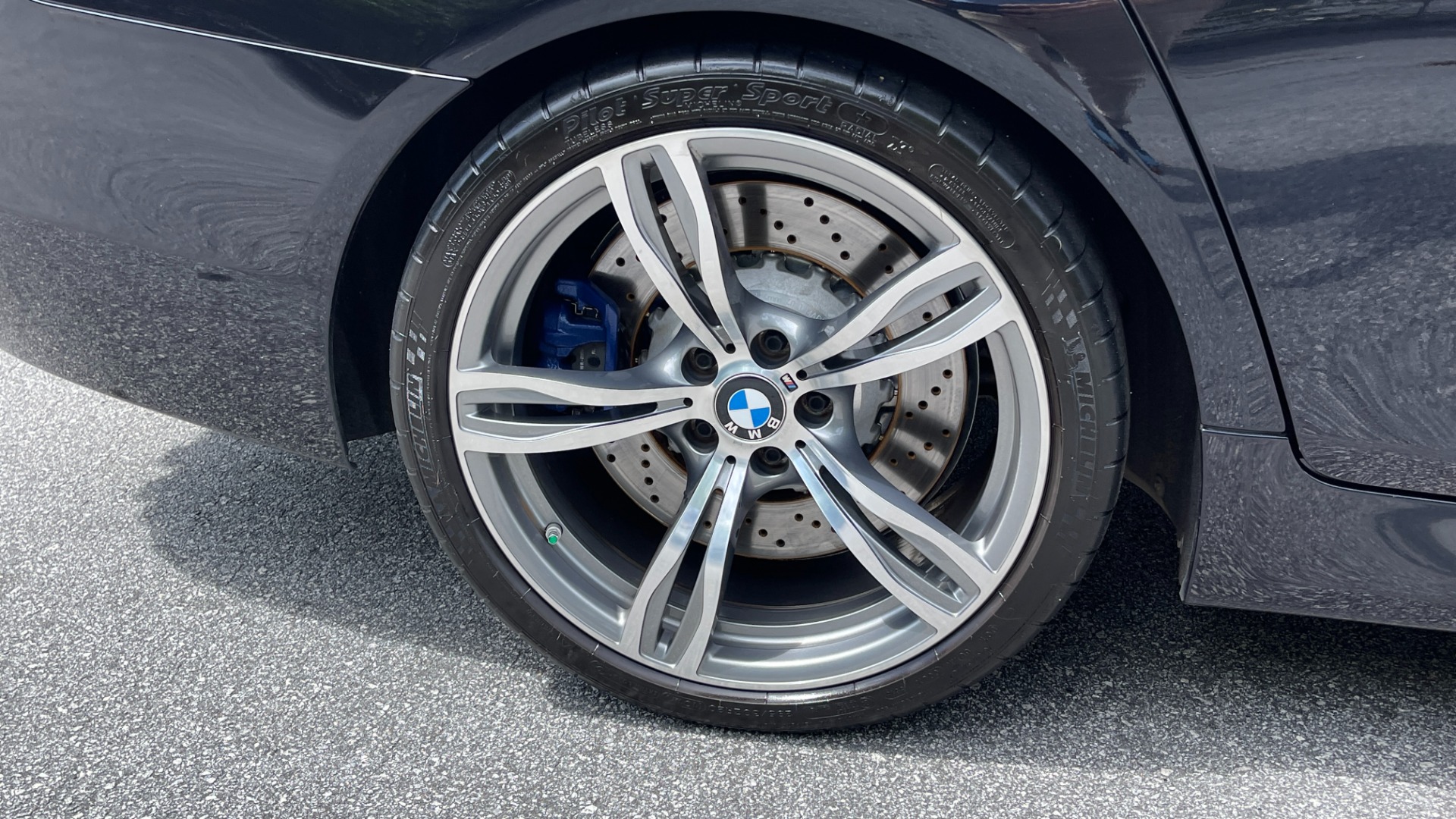 Used 2013 BMW M5 EXECUTIVE PKG / DRVR ASST / NAV / SUNROOF / REARVIEW for sale Sold at Formula Imports in Charlotte NC 28227 110