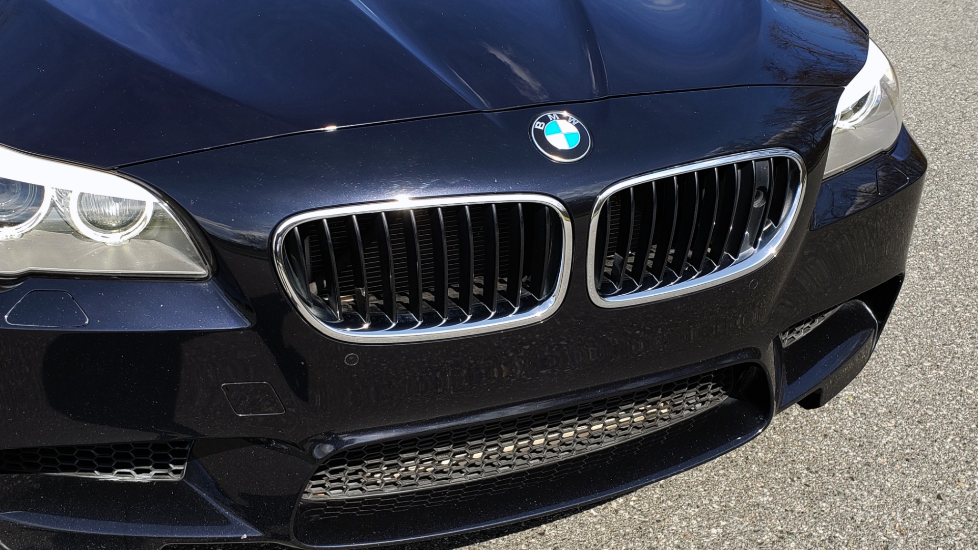 Used 2013 BMW M5 EXECUTIVE PKG / DRVR ASST / NAV / SUNROOF / REARVIEW for sale Sold at Formula Imports in Charlotte NC 28227 20