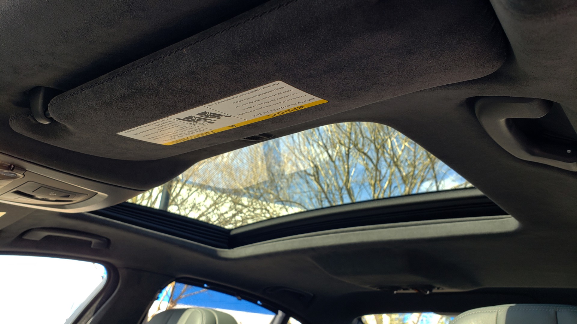 Used 2013 BMW M5 EXECUTIVE PKG / DRVR ASST / NAV / SUNROOF / REARVIEW for sale Sold at Formula Imports in Charlotte NC 28227 23