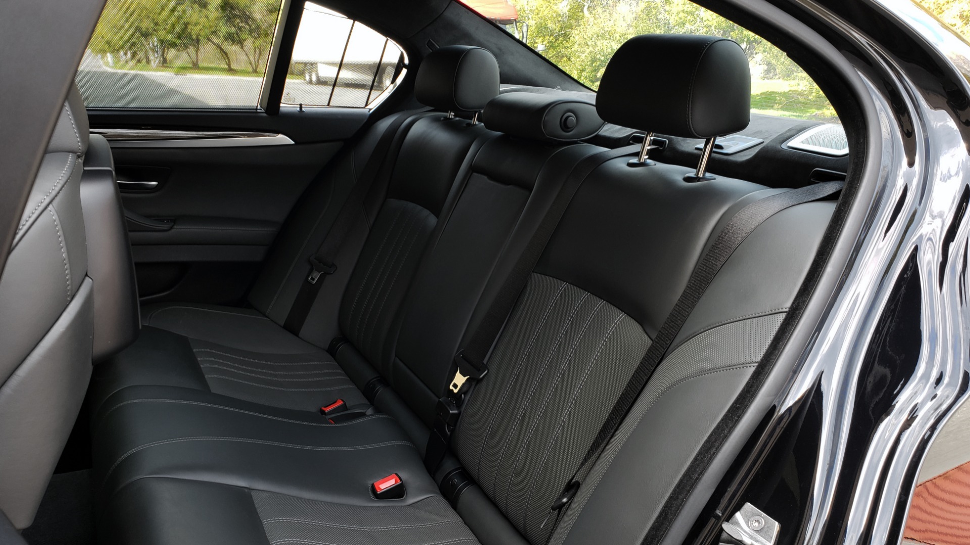 Used 2013 BMW M5 EXECUTIVE PKG / DRVR ASST / NAV / SUNROOF / REARVIEW for sale Sold at Formula Imports in Charlotte NC 28227 63