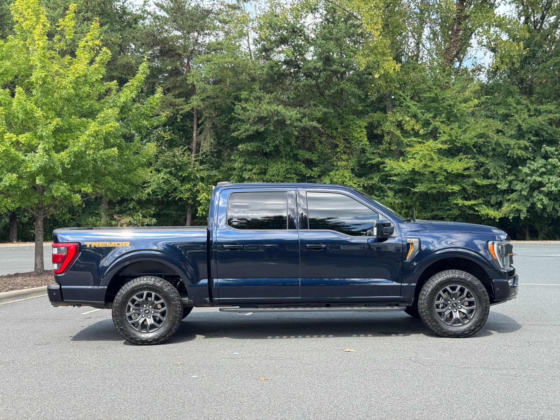 Used 2022 Ford F-150 Tremor 402A / EXTENDED RANGE TANK / COPILOT360 / MOONROOF /TOW PKG for sale Sold at Formula Imports in Charlotte NC 28227 14