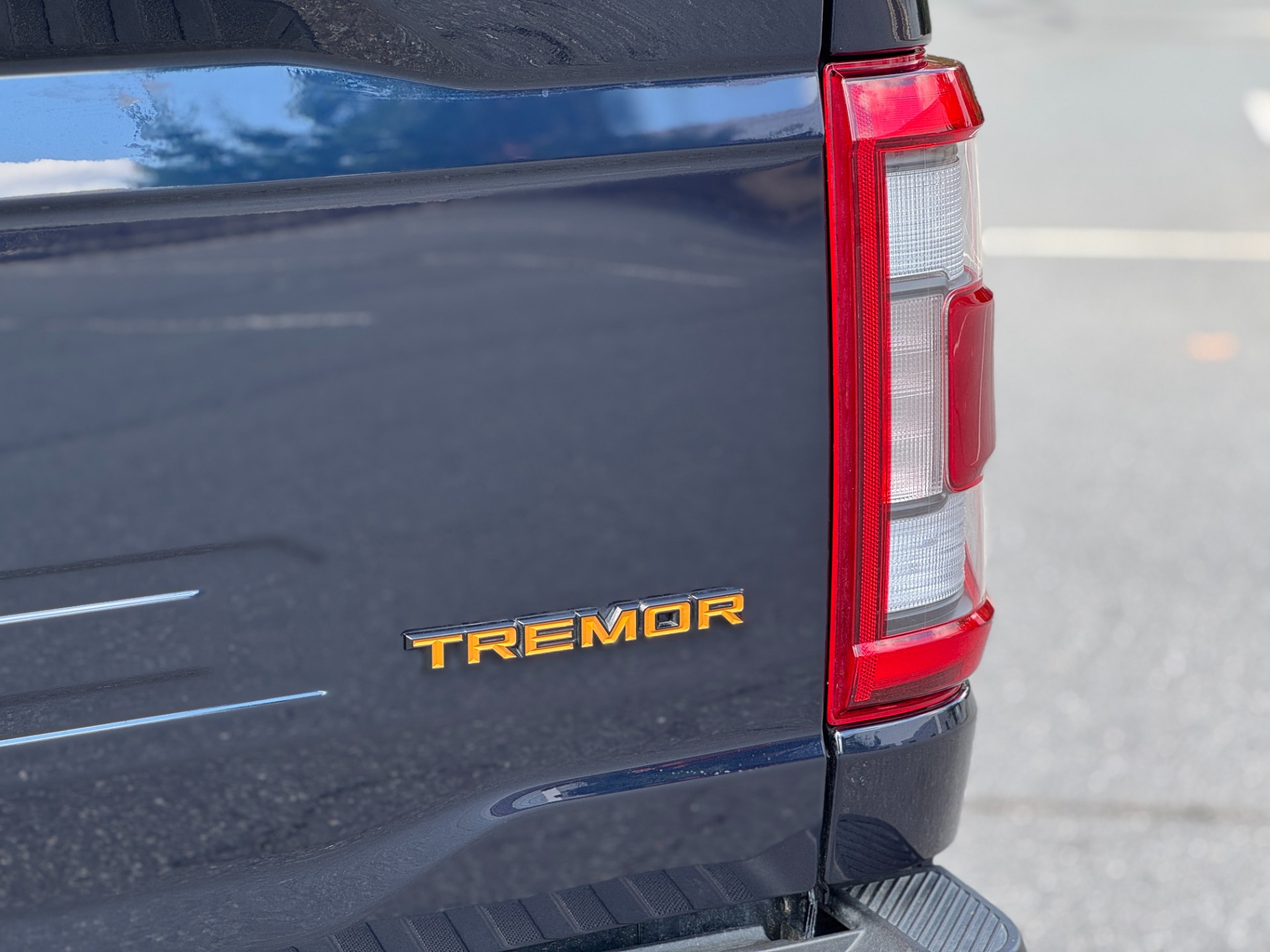 Used 2022 Ford F-150 Tremor 402A / EXTENDED RANGE TANK / COPILOT360 / MOONROOF /TOW PKG for sale Sold at Formula Imports in Charlotte NC 28227 19