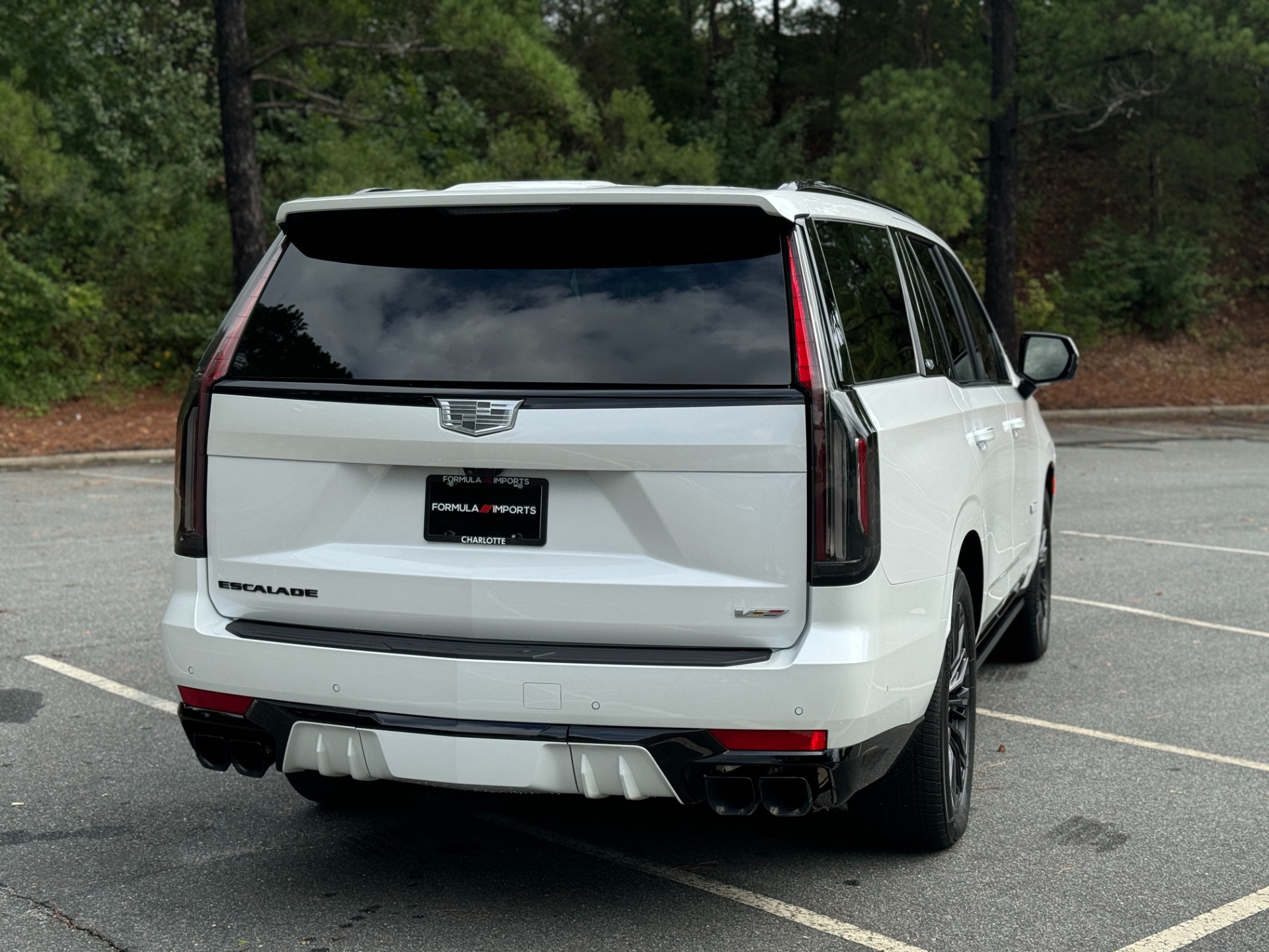 Used 2023 Cadillac Escalade AWD V-Series SUPERCRUISE / ONYX PKG / 22IN WHEELS for sale Sold at Formula Imports in Charlotte NC 28227 11