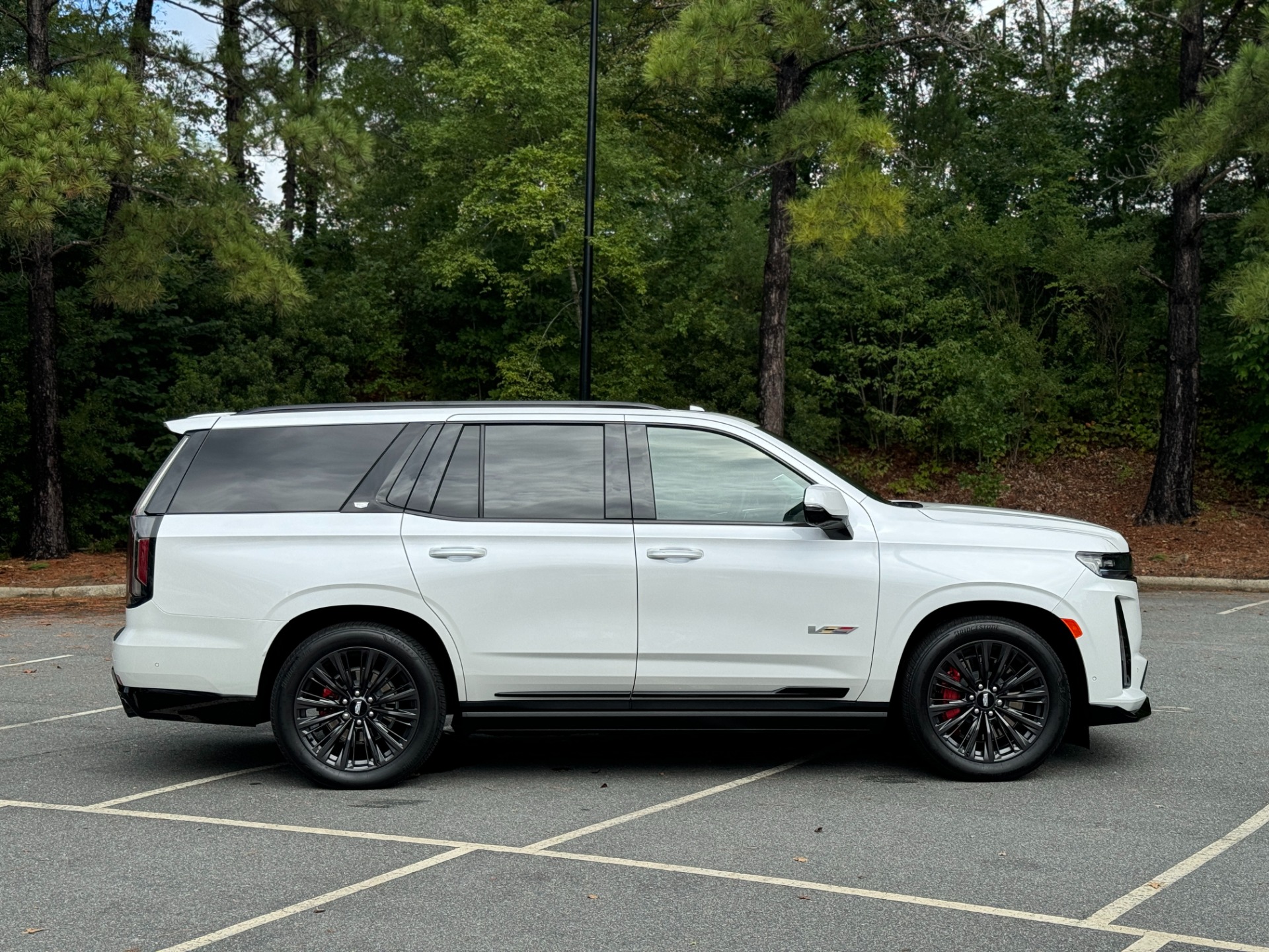 Used 2023 Cadillac Escalade AWD V-Series SUPERCRUISE / ONYX PKG / 22IN WHEELS for sale Sold at Formula Imports in Charlotte NC 28227 14