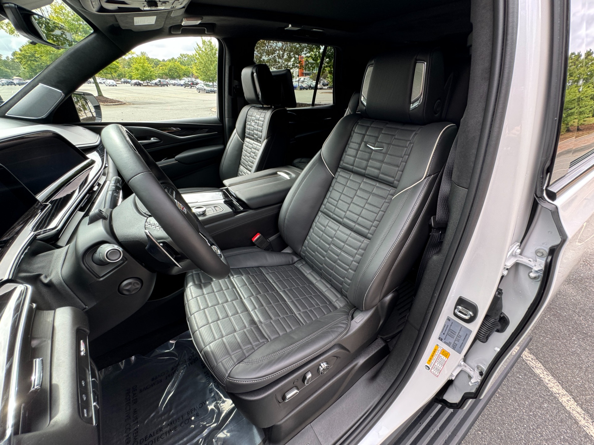 Used 2023 Cadillac Escalade AWD V-Series SUPERCRUISE / ONYX PKG / 22IN WHEELS for sale Sold at Formula Imports in Charlotte NC 28227 24