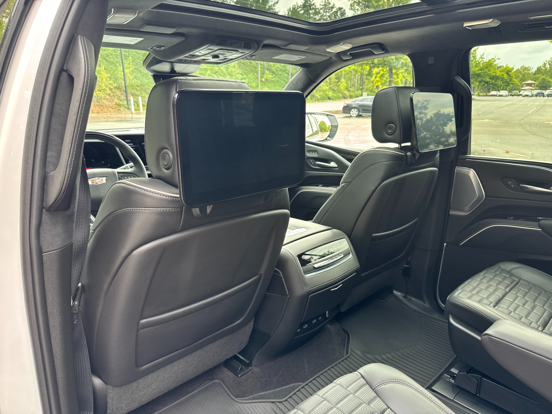 Used 2023 Cadillac Escalade AWD V-Series SUPERCRUISE / ONYX PKG / 22IN WHEELS for sale Sold at Formula Imports in Charlotte NC 28227 44
