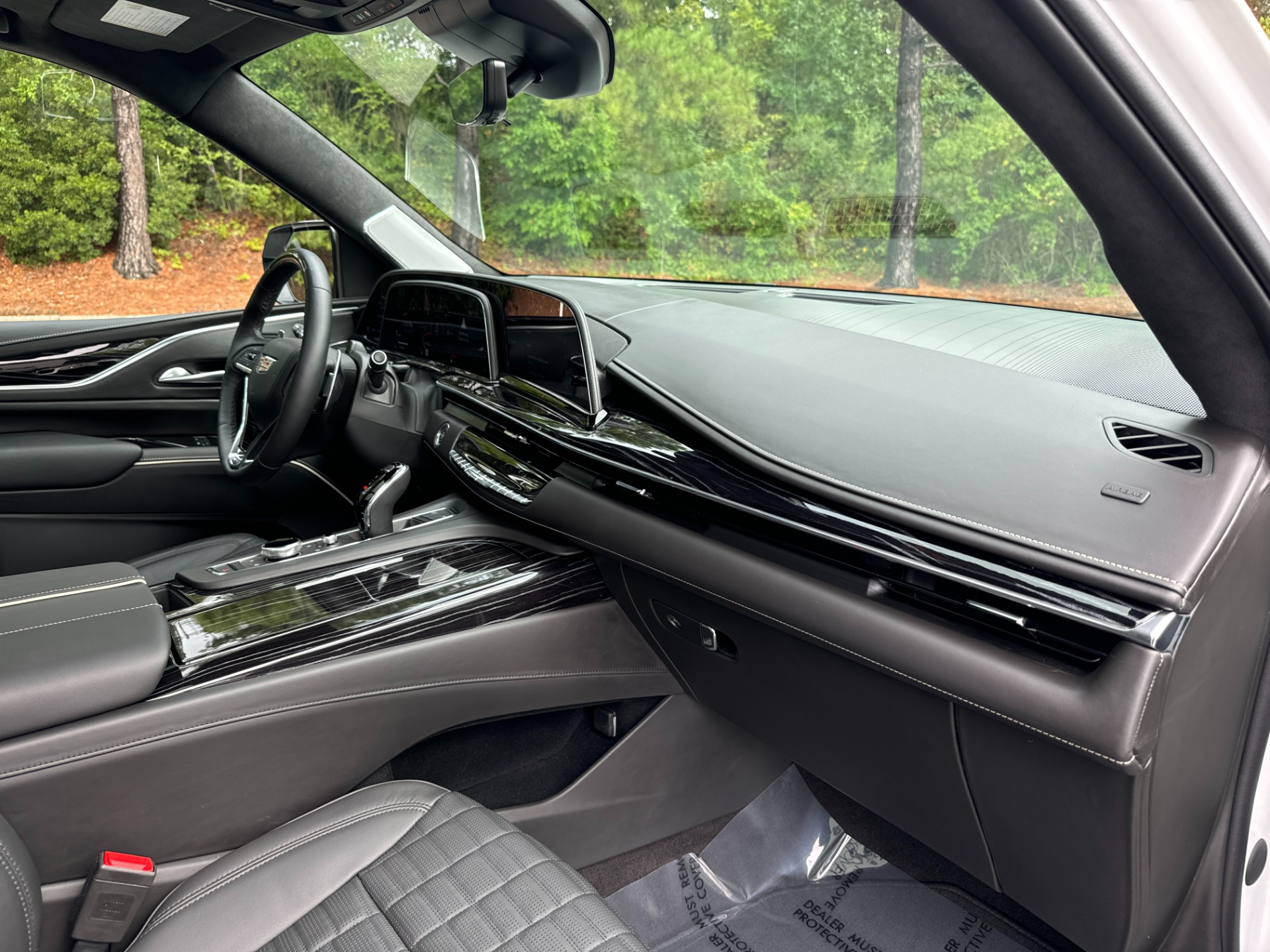 Used 2023 Cadillac Escalade AWD V-Series SUPERCRUISE / ONYX PKG / 22IN WHEELS for sale Sold at Formula Imports in Charlotte NC 28227 52